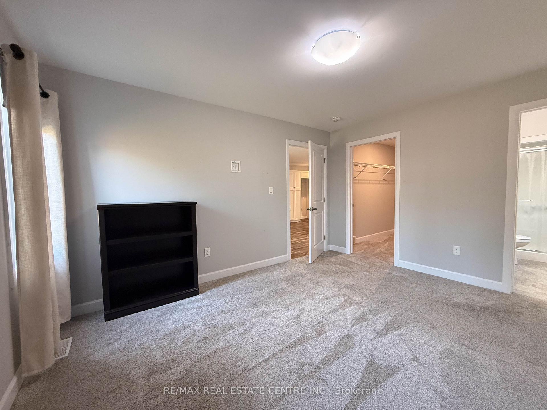 Photo 20 of 77 Moonstone Crescent, Chatham-Kent, Chatham — HOMEH