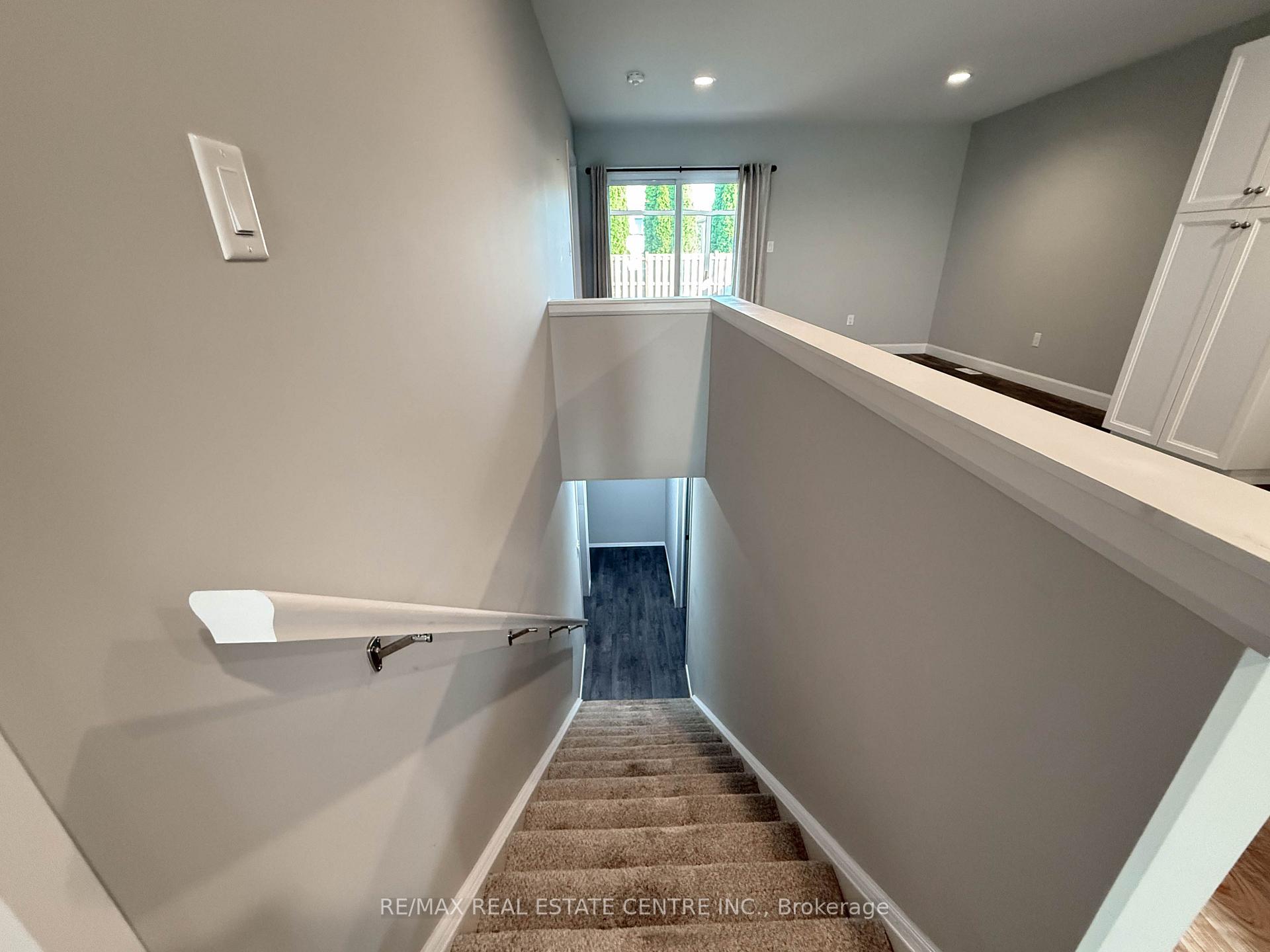 Photo 21 of 77 Moonstone Crescent, Chatham-Kent, Chatham — HOMEH