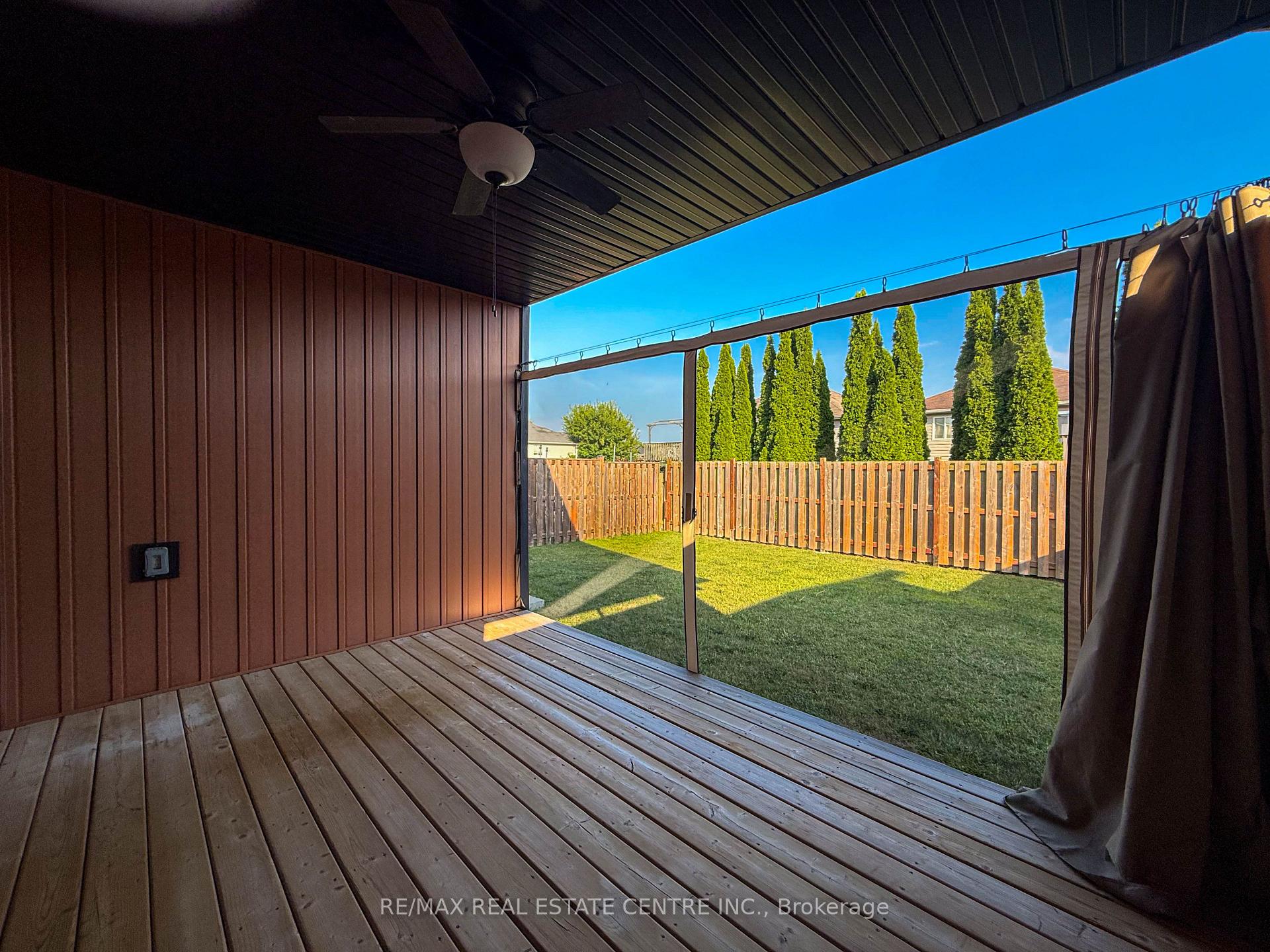 Photo 29 of 77 Moonstone Crescent, Chatham-Kent, Chatham — HOMEH