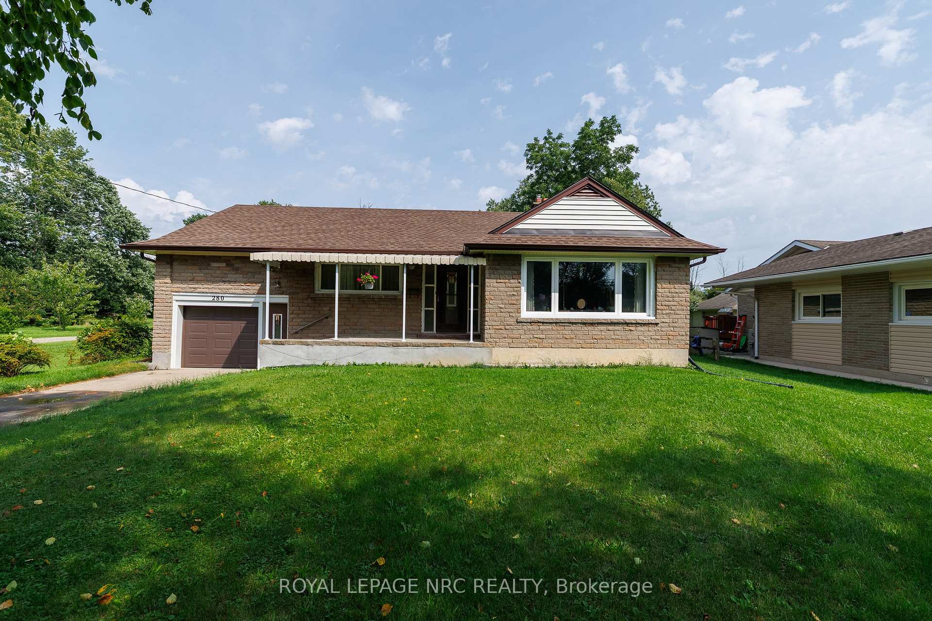 Photo 4 of 280 Kingsway Street, Welland, Dain City — HOMEH