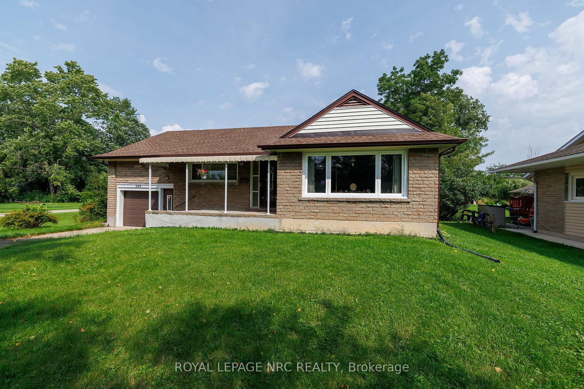 Photo 5 of 280 Kingsway Street, Welland, Dain City — HOMEH