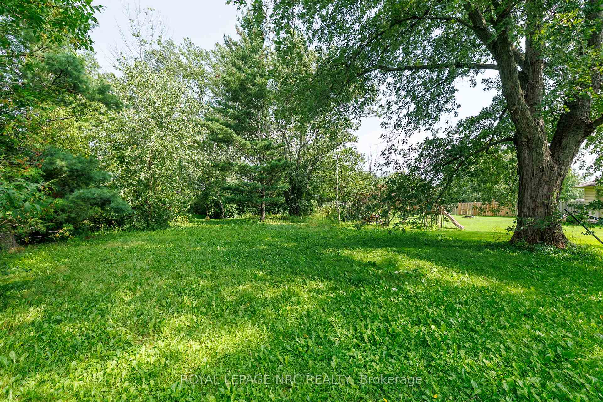 Photo 10 of 280 Kingsway Street, Welland, Dain City — HOMEH