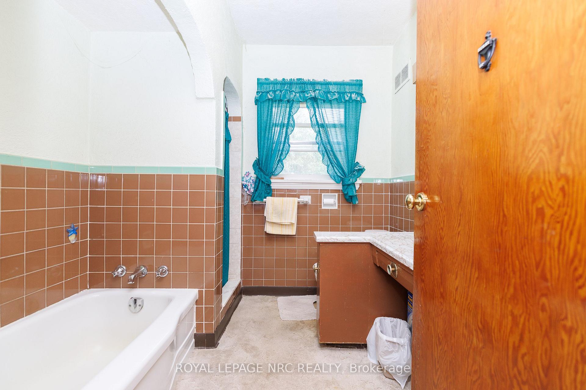 Photo 21 of 280 Kingsway Street, Welland, Dain City — HOMEH