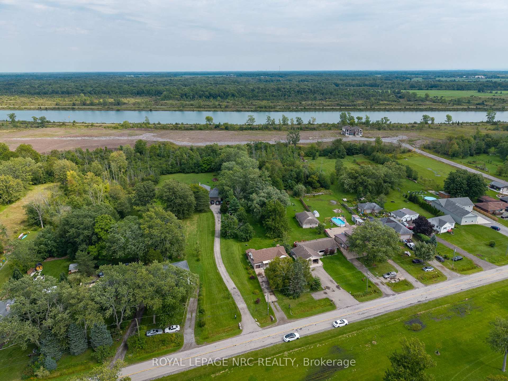 Photo 33 of 280 Kingsway Street, Welland, Dain City — HOMEH