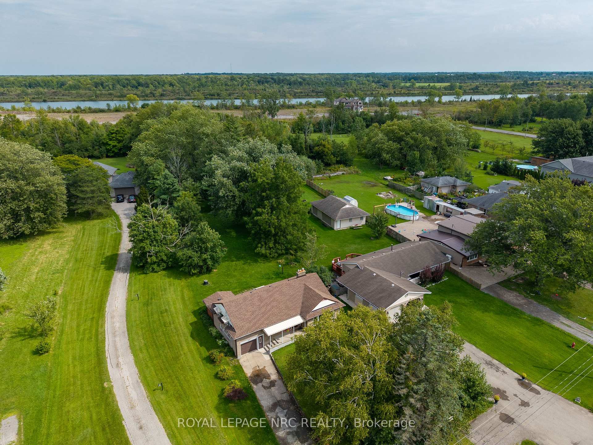 Photo 40 of 280 Kingsway Street, Welland, Dain City — HOMEH