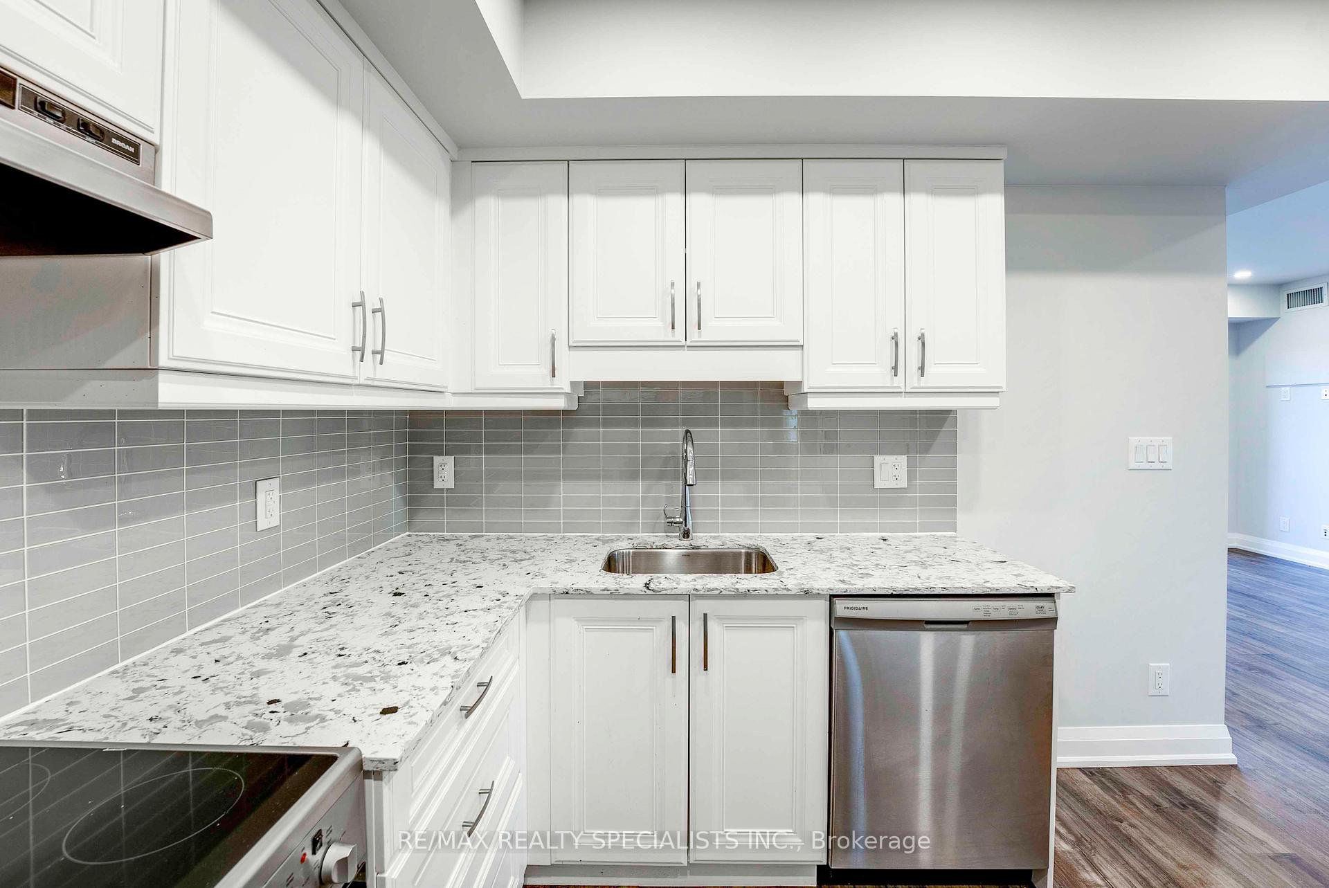 Photo 8 of Unit 506, 5698 Main Street, Niagara Falls, Hospital — HOMEH