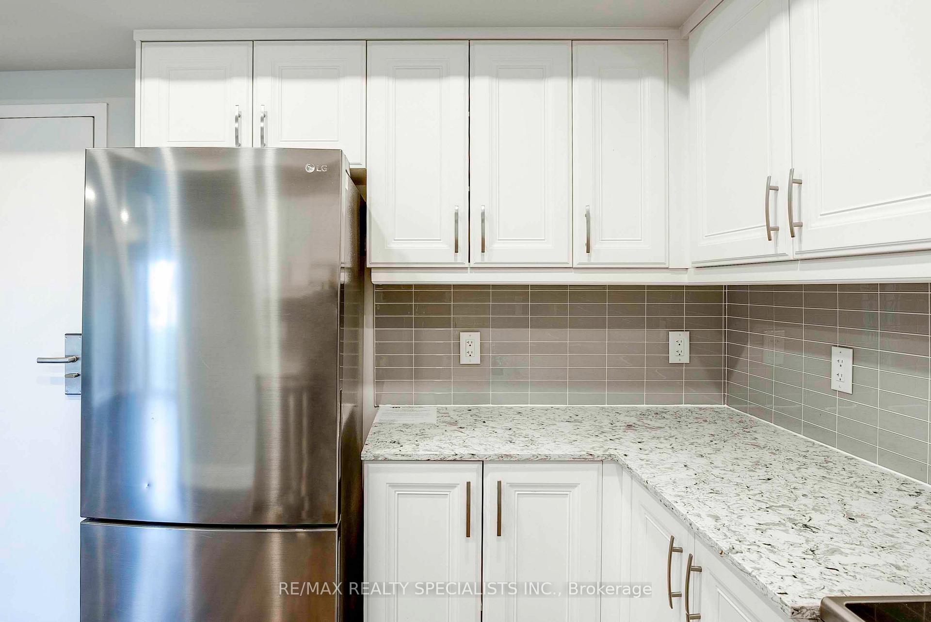 Photo 7 of Unit 705, 5698 Main Street, Niagara Falls, Hospital — HOMEH