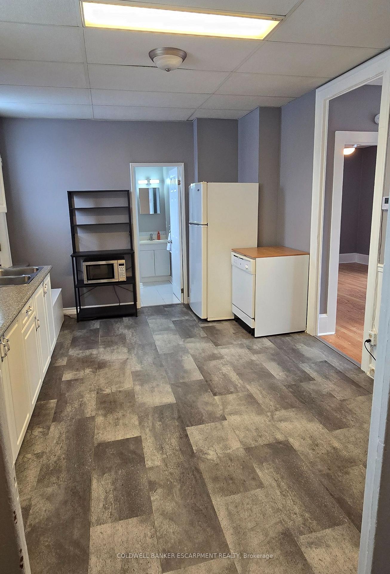 Photo 11 of Unit B, 154 Main Street, Milton, Old Milton — HOMEH