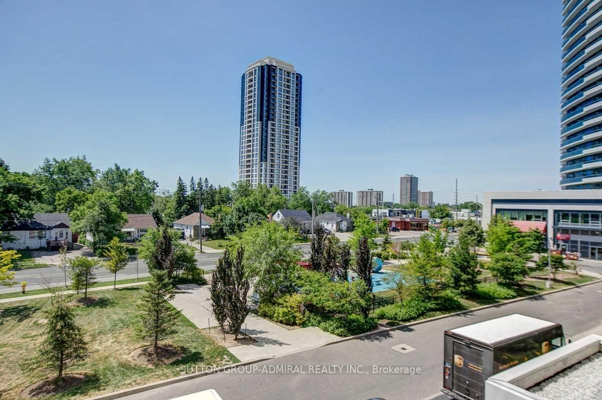 Photo 15 of Unit 311, 7167 Yonge Street, Markham, Grandview — HOMEH