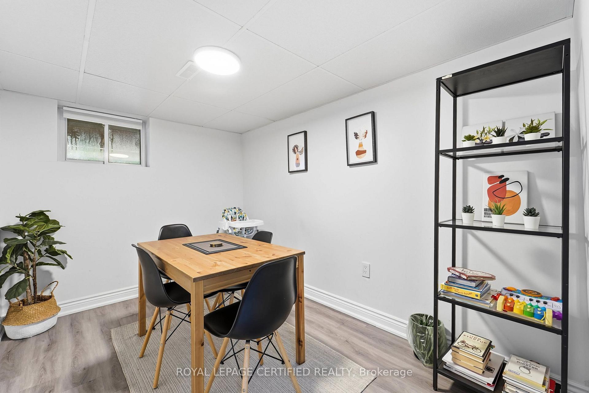Photo 16 of 18 Coventry Street, St. Catharines, E. Chester — HOMEH