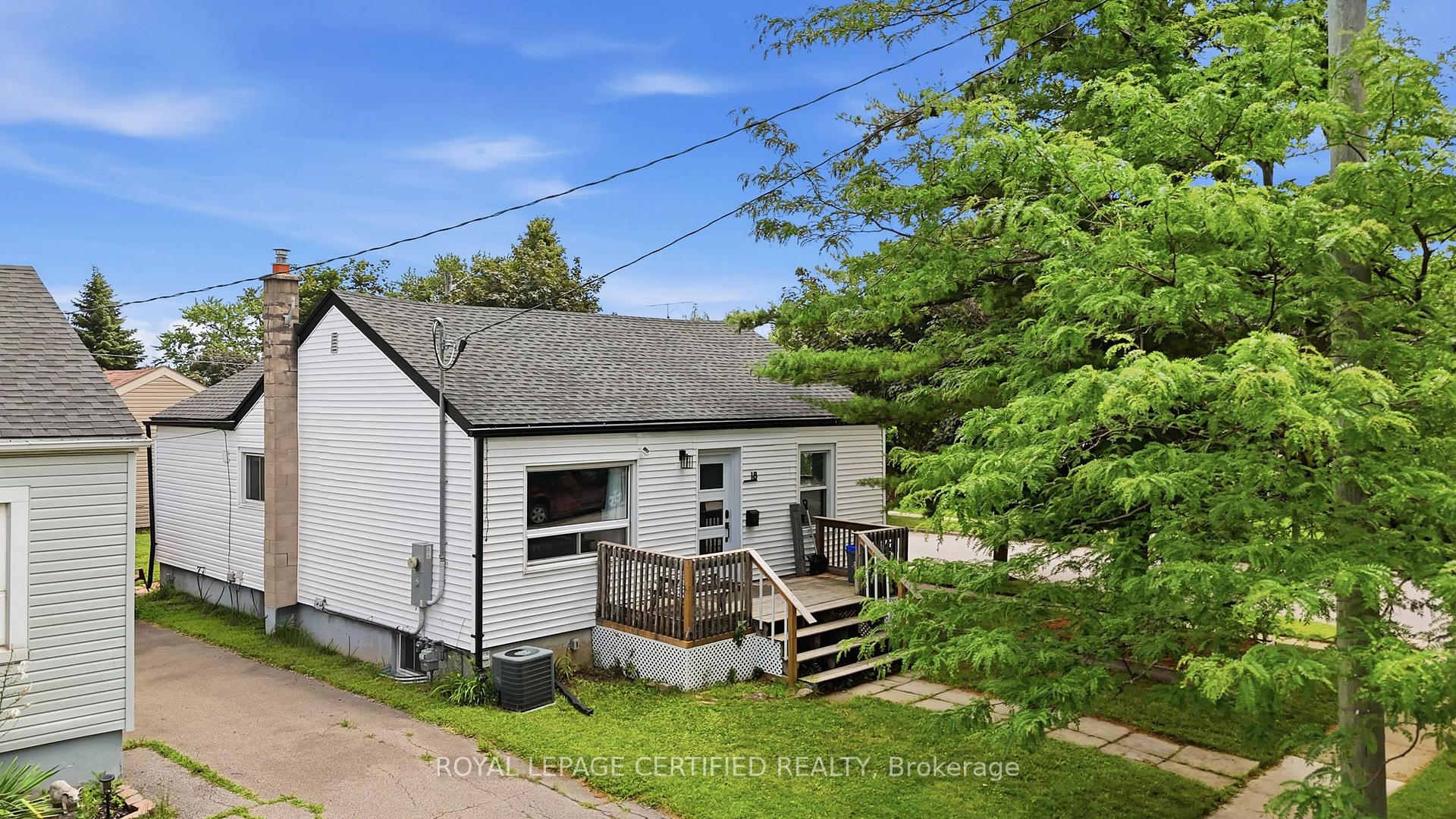 Photo 21 of 18 Coventry Street, St. Catharines, E. Chester — HOMEH