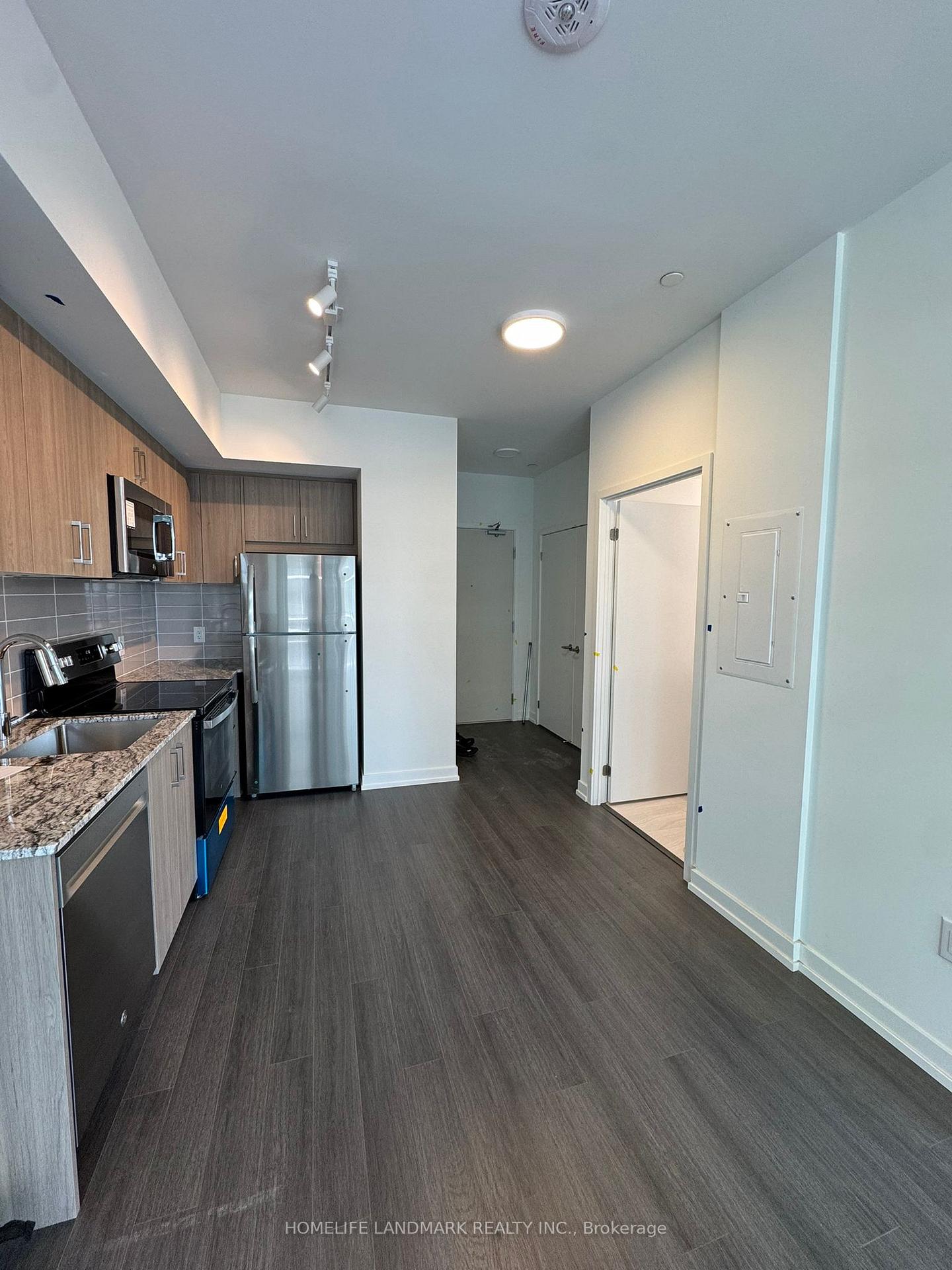 Front of Unit 1805, 4010 Eglinton Avenue W