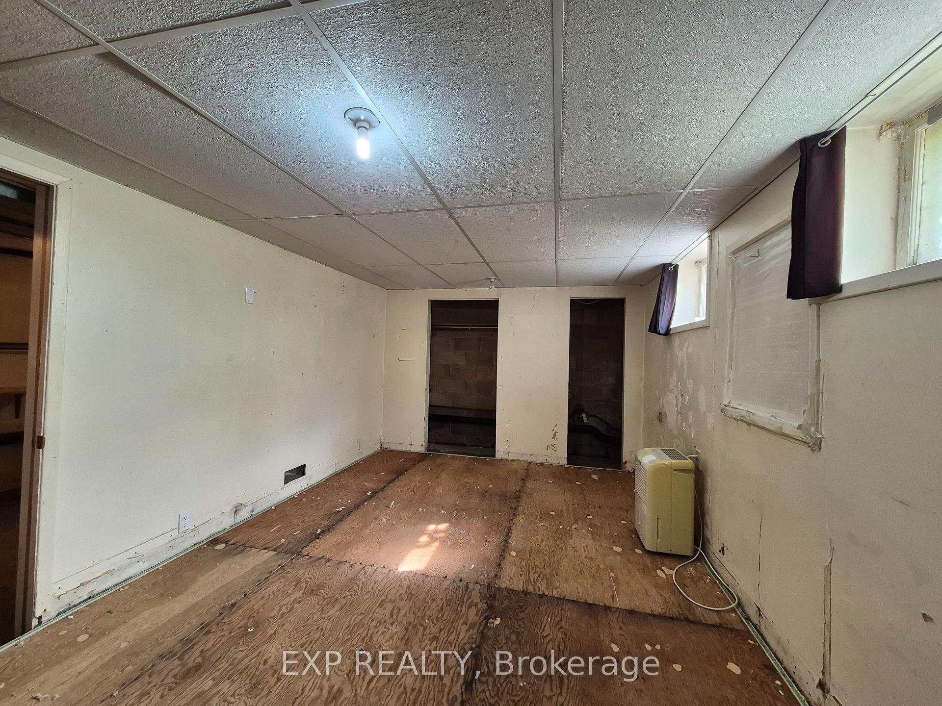 Photo 18 of 170 June Street, Renfrew, Renfrew — HOMEH