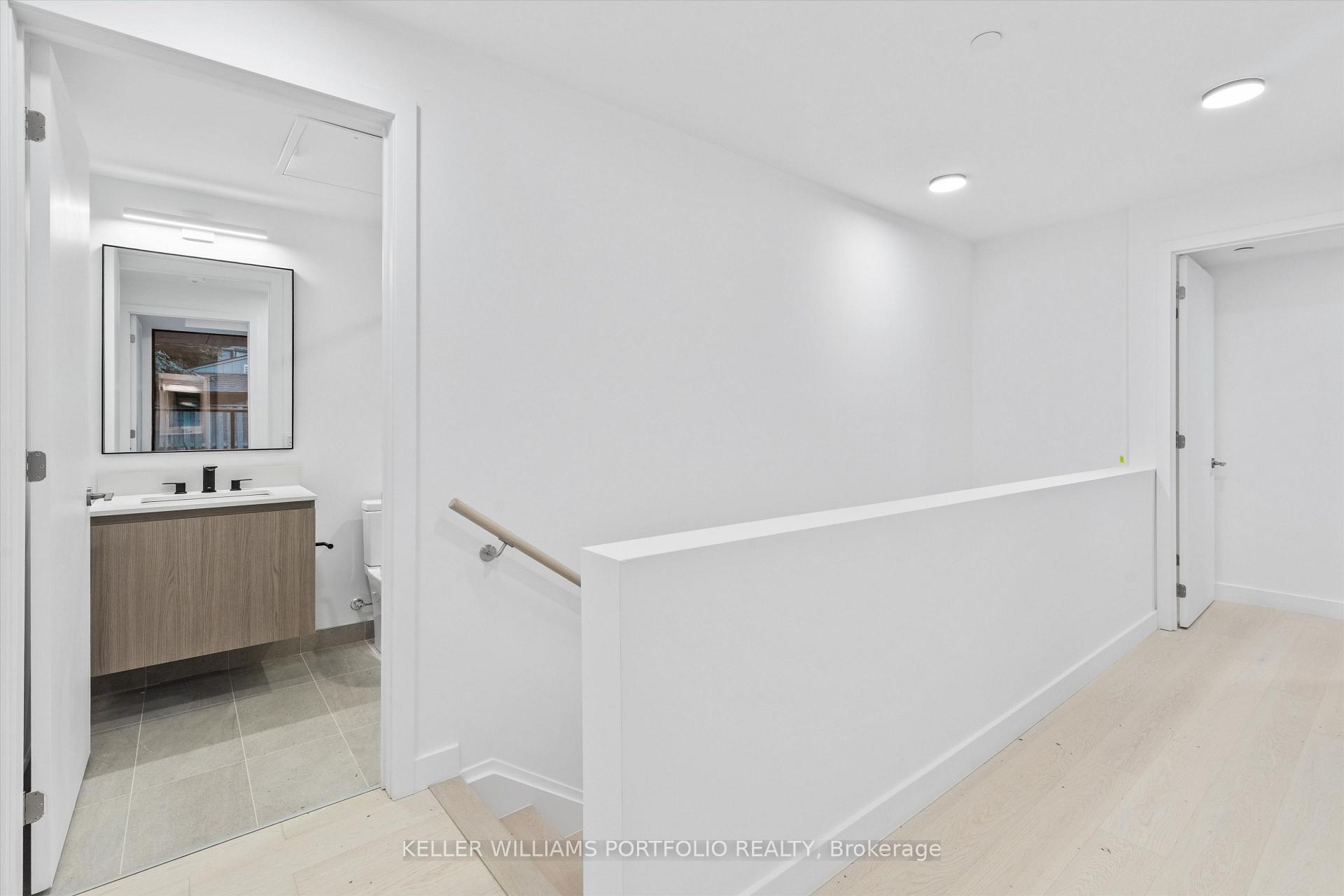 Photo 17 of Unit TH09, 1720 Bayview Avenue, Toronto, Mount Pleasant East — HOMEH