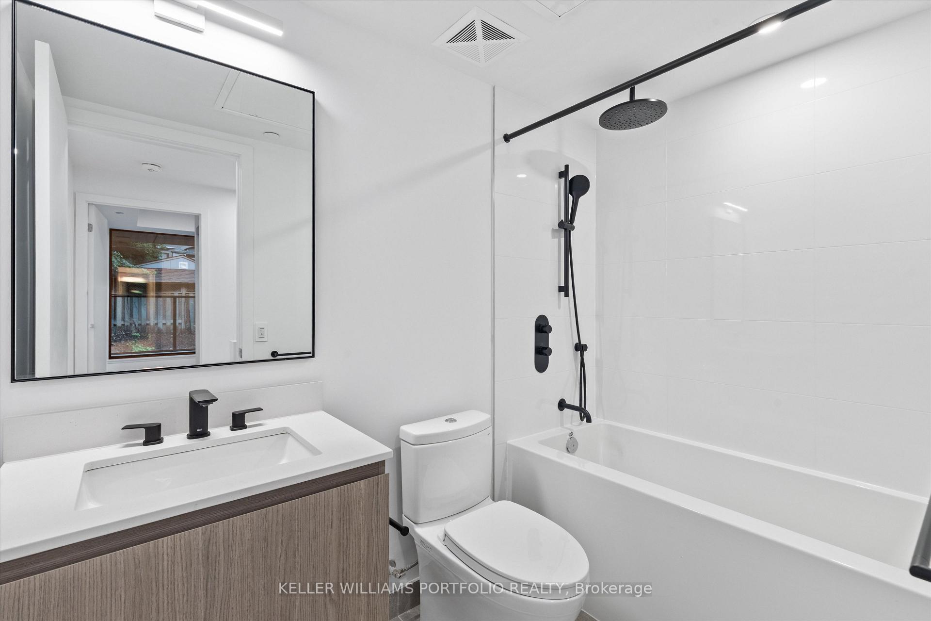 Photo 18 of Unit TH09, 1720 Bayview Avenue, Toronto, Mount Pleasant East — HOMEH