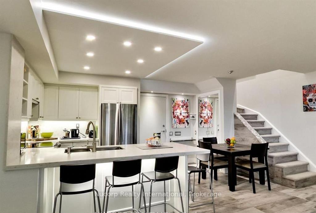 Photo 6 of 1040 the queensway, Etobicoke, Islington-City Centre West — HOMEH