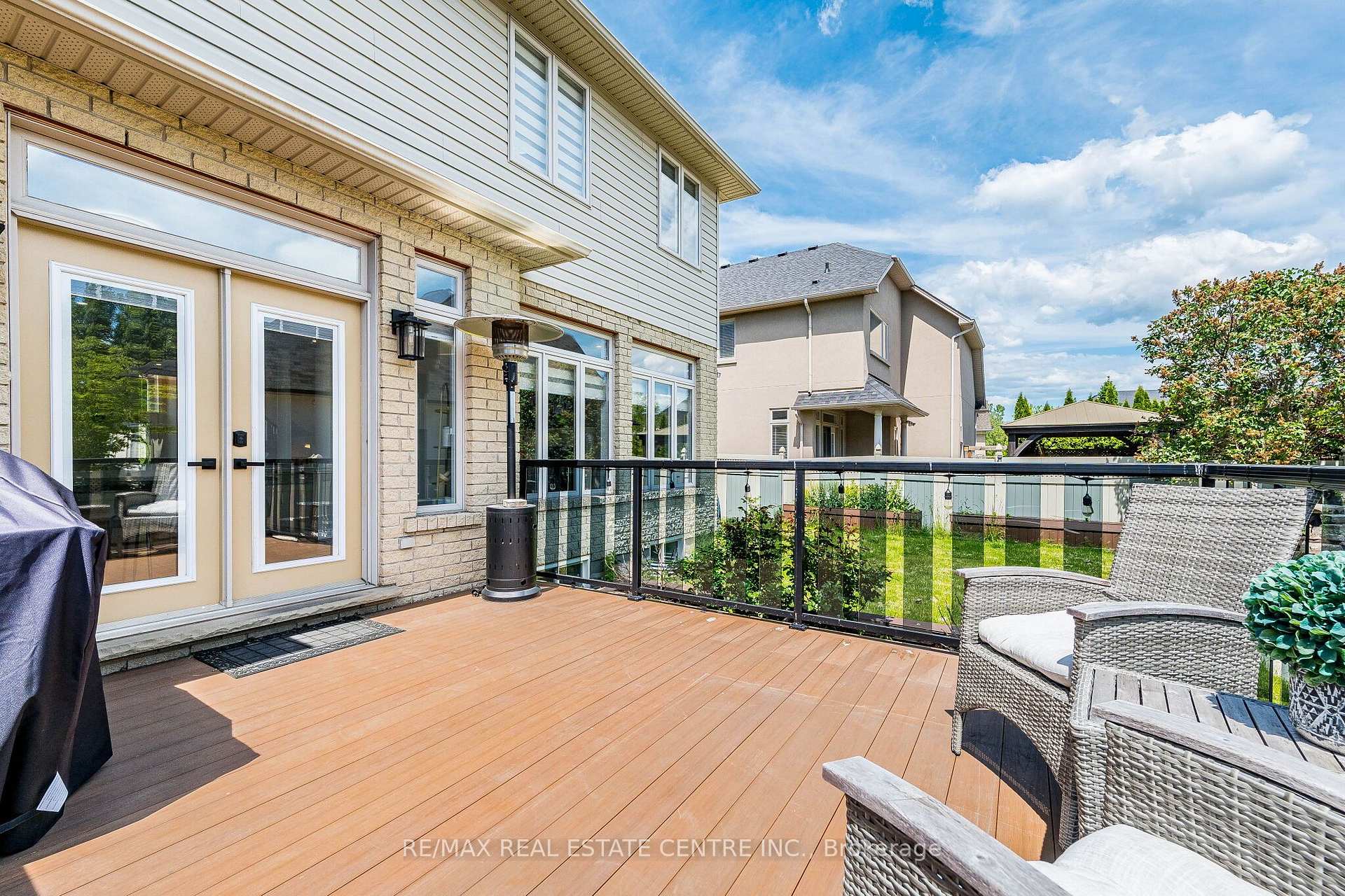 Photo 49 of 137 Cloverleaf Drive, Hamilton, Meadowlands — HOMEH