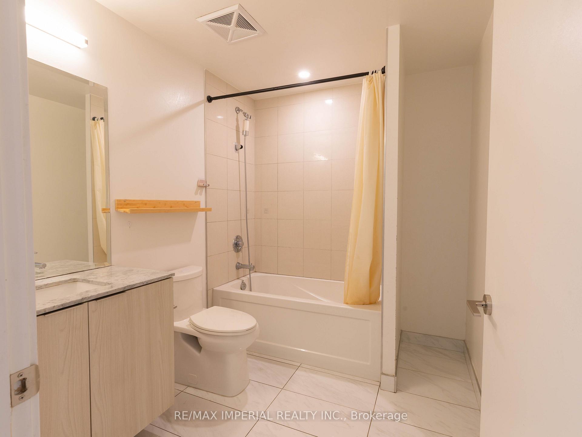 Photo 15 of Unit 205, 15 Queens Quay E, Toronto, Waterfront Communities — HOMEH
