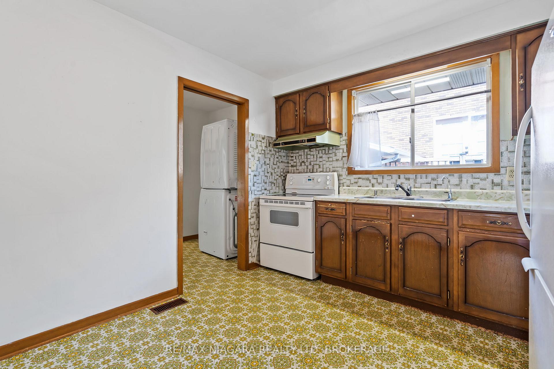 Photo 8 of 26 Forster Avenue, Thorold, Confederation Heights — HOMEH