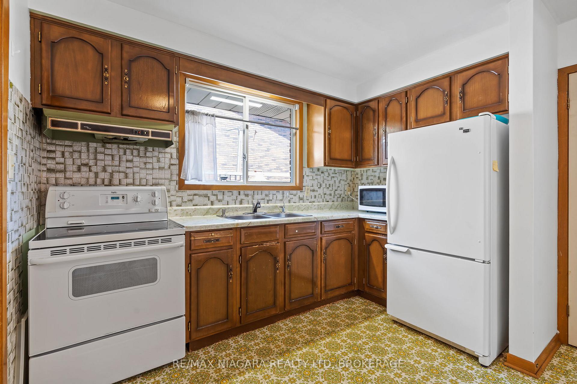 Photo 9 of 26 Forster Avenue, Thorold, Confederation Heights — HOMEH