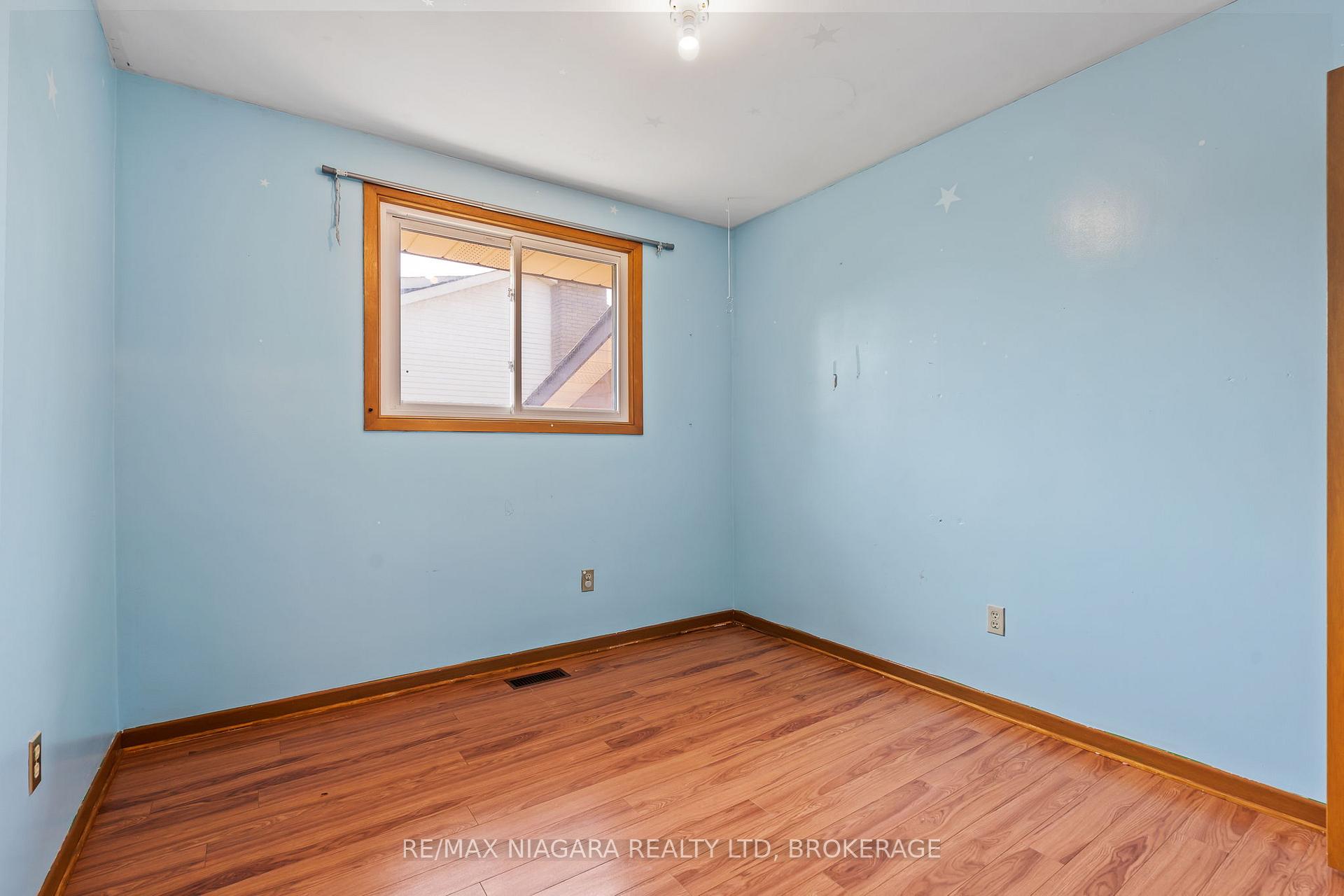 Photo 11 of 26 Forster Avenue, Thorold, Confederation Heights — HOMEH