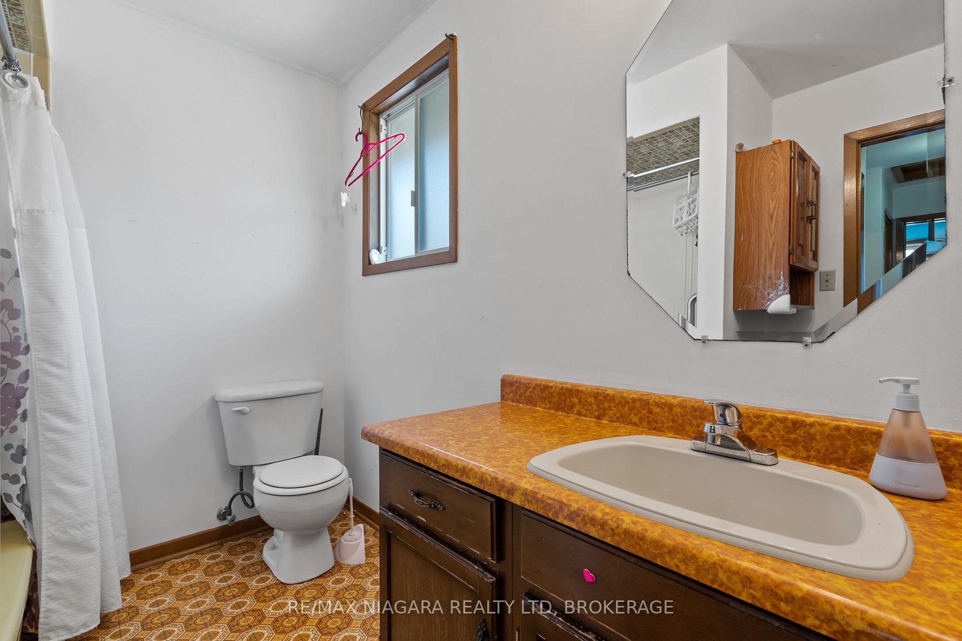 Photo 13 of 26 Forster Avenue, Thorold, Confederation Heights — HOMEH