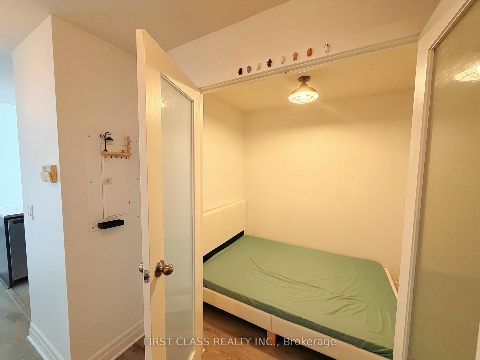 Photo 10 of Unit 501, 8130 Birchmount Road, Markham, Unionville — HOMEH