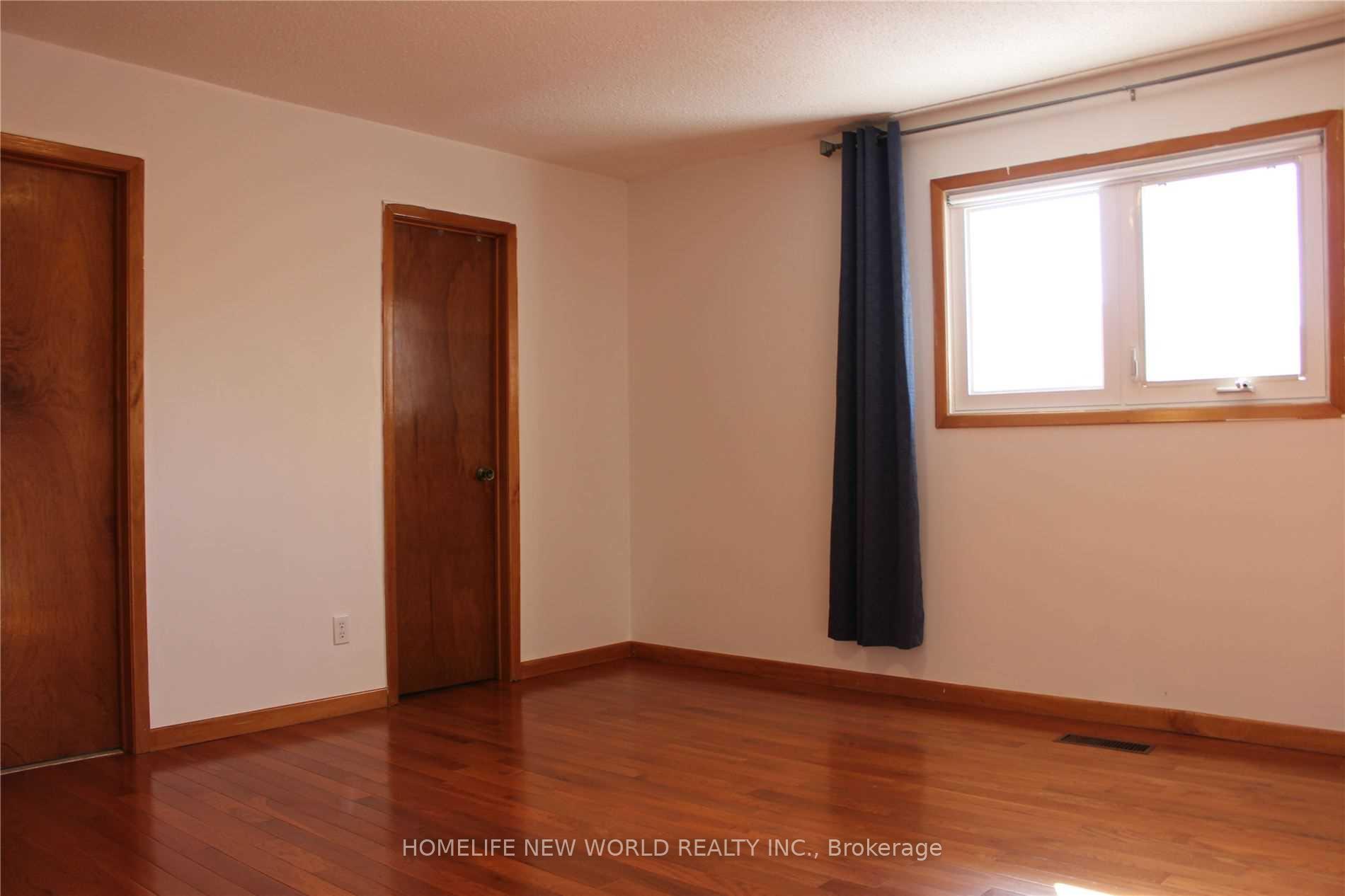 Photo 16 of 31 Rainthorpe Crescent, Scarborough, L'Amoreaux — HOMEH