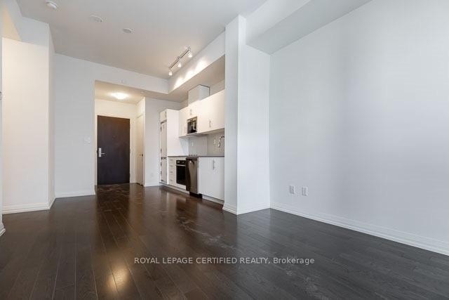 Photo 4 of Unit 919, 460 Adelaide Street E, Toronto, Moss Park — HOMEH