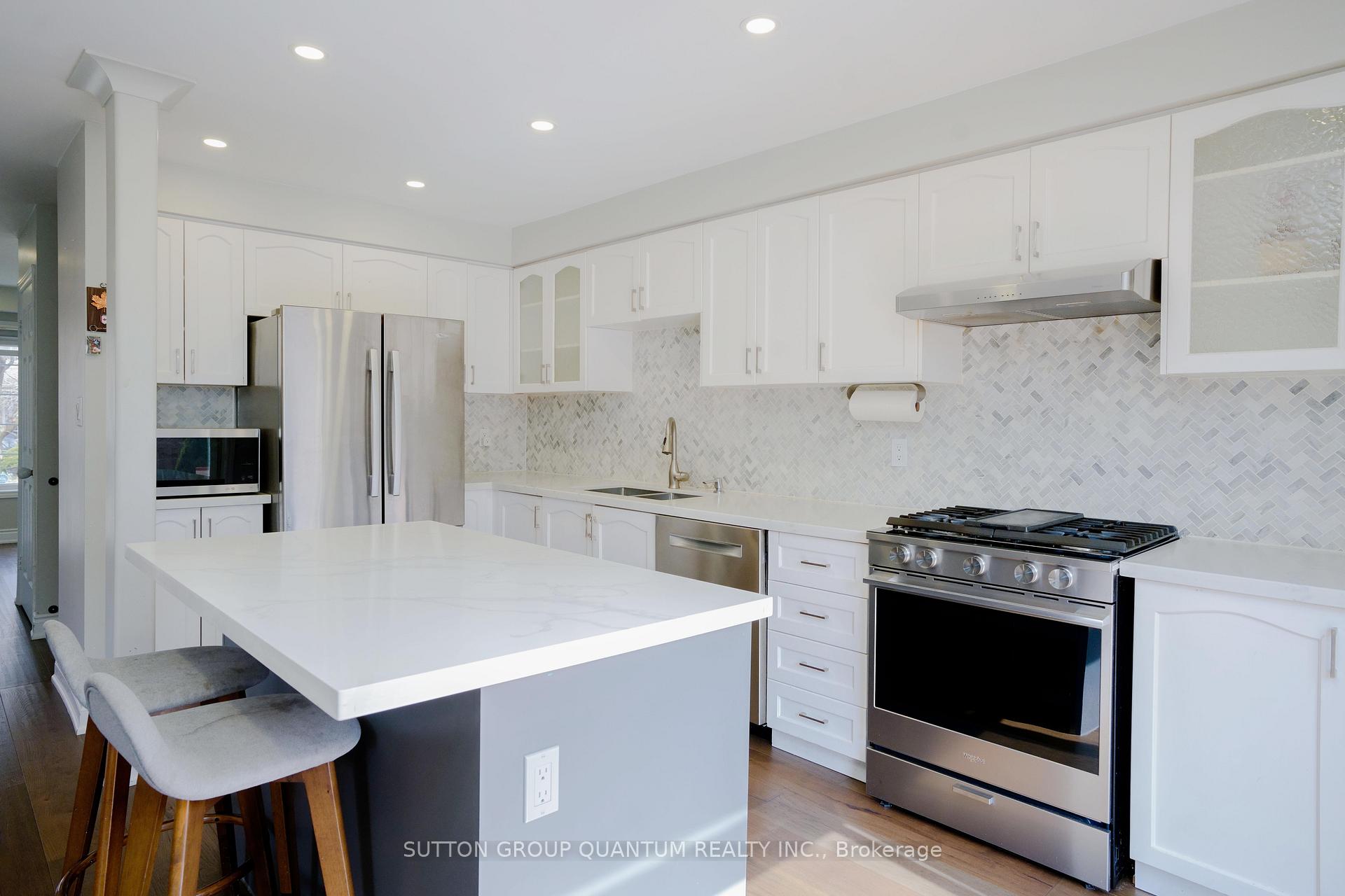 Photo 3 of 2324 Stillmeadow Road, Oakville, Westmount — HOMEH
