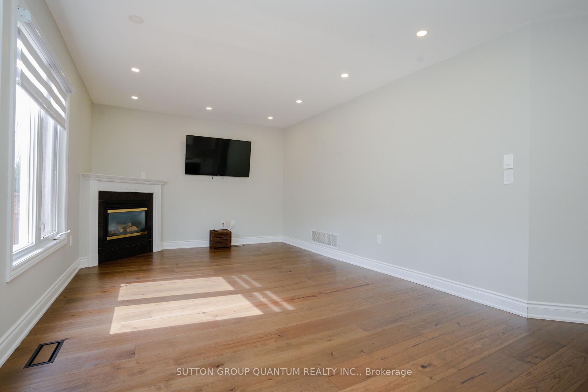 Photo 8 of 2324 Stillmeadow Road, Oakville, Westmount — HOMEH