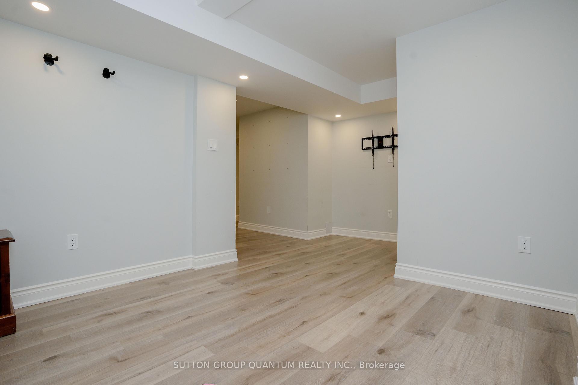Photo 24 of 2324 Stillmeadow Road, Oakville, Westmount — HOMEH