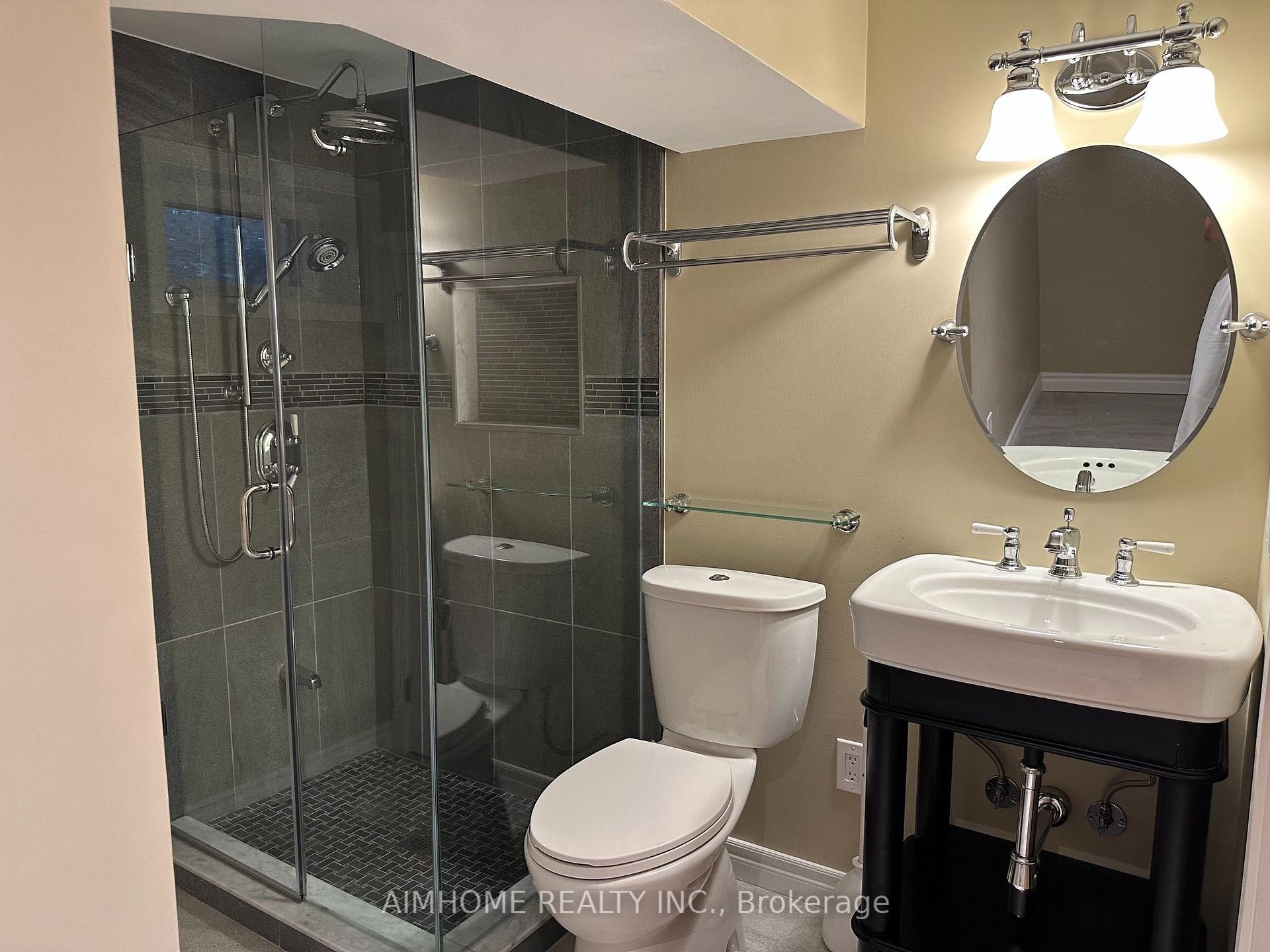 Photo 7 of Unit Apartment, 35 Royal Orchard BSMT Unit Boulevard, Markham, Thornhill — HOMEH