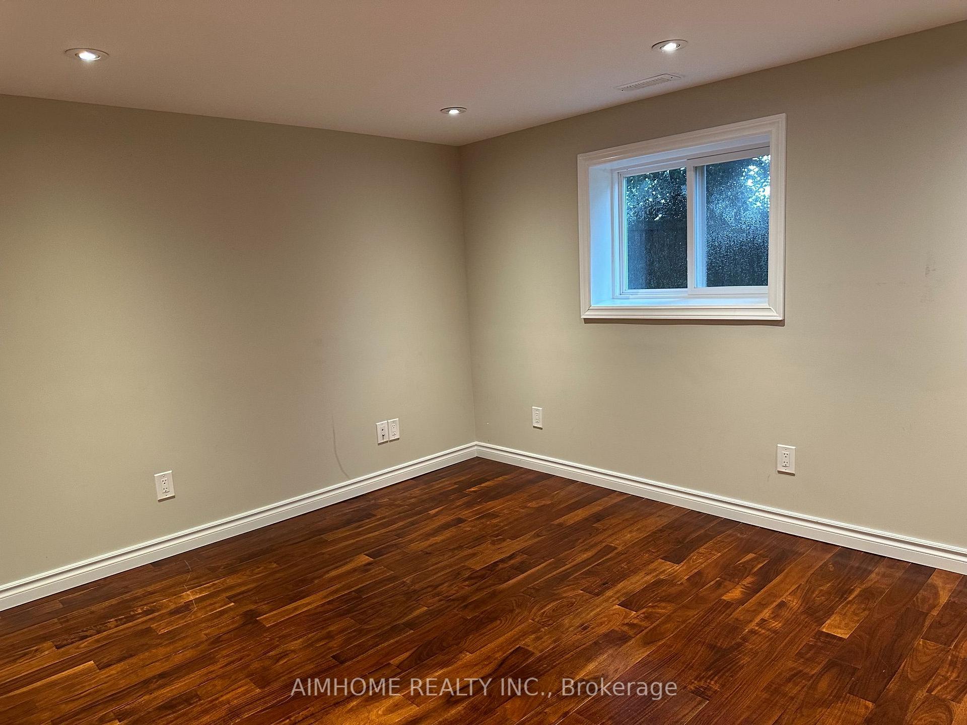 Photo 9 of Unit Apartment, 35 Royal Orchard BSMT Unit Boulevard, Markham, Thornhill — HOMEH