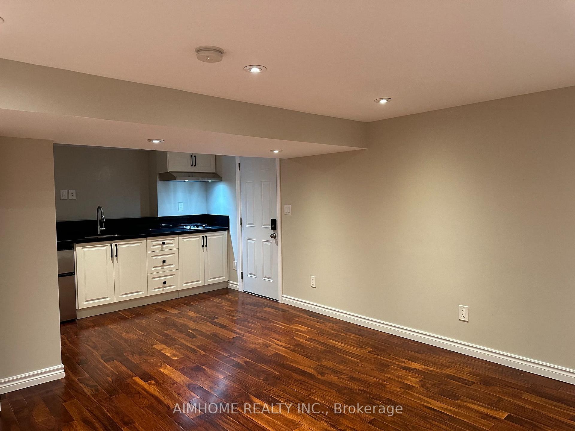 Photo 15 of Unit Apartment, 35 Royal Orchard BSMT Unit Boulevard, Markham, Thornhill — HOMEH