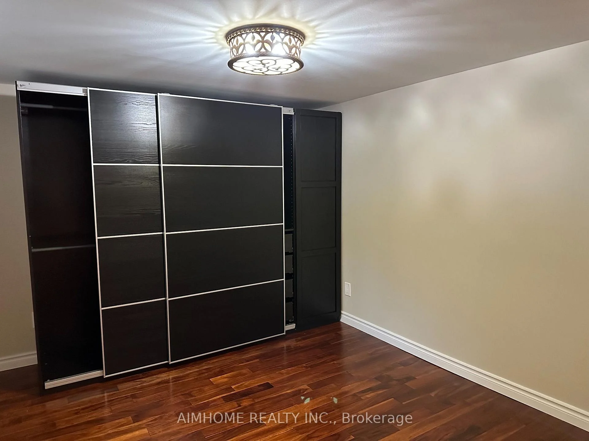 Photo 10 of Unit Apartment, 35 Royal Orchard BSMT Unit Boulevard, Markham, Thornhill — HOMEH