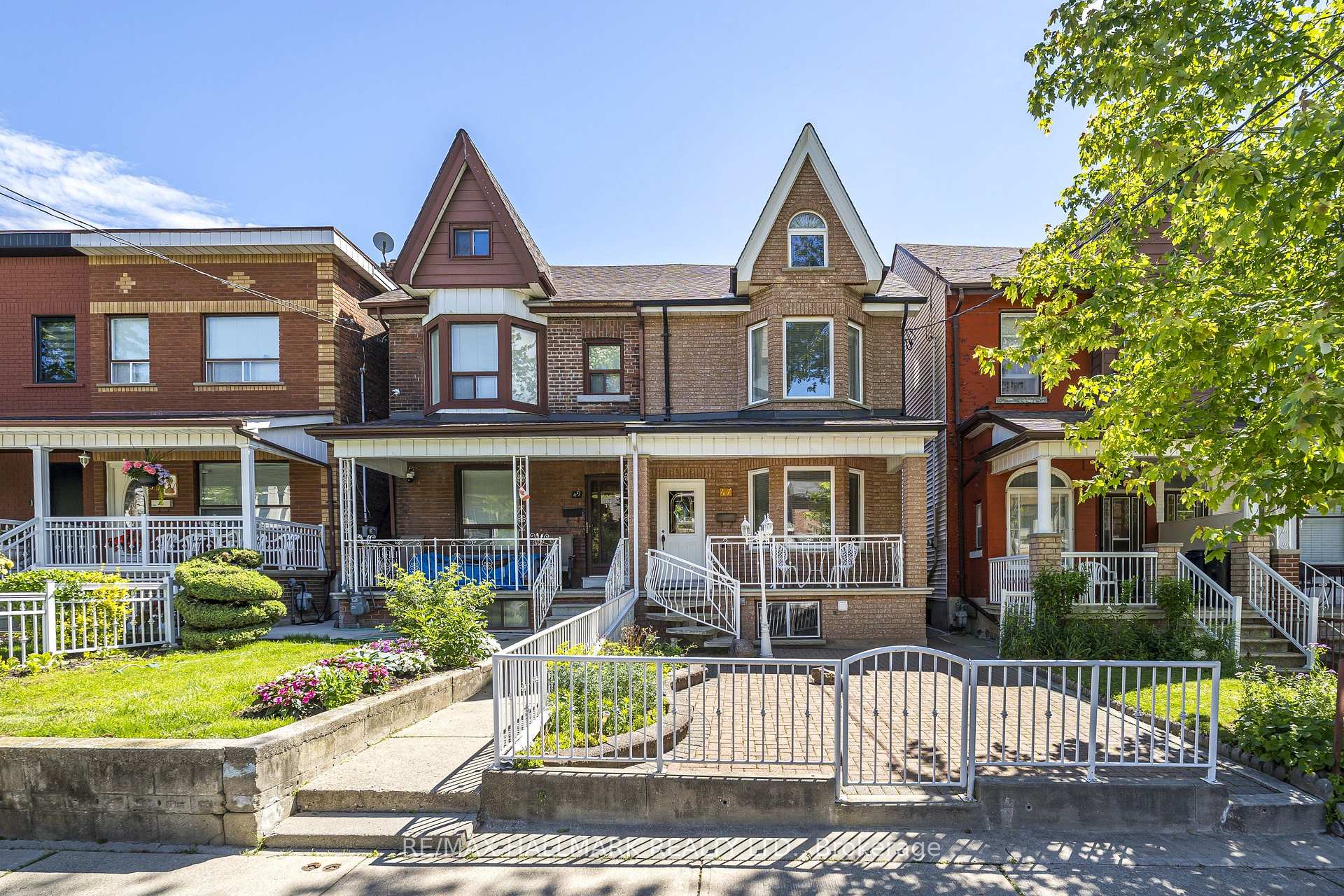 Photo 1 of 47 Montrose Avenue, Toronto, Trinity-Bellwoods — HOMEH