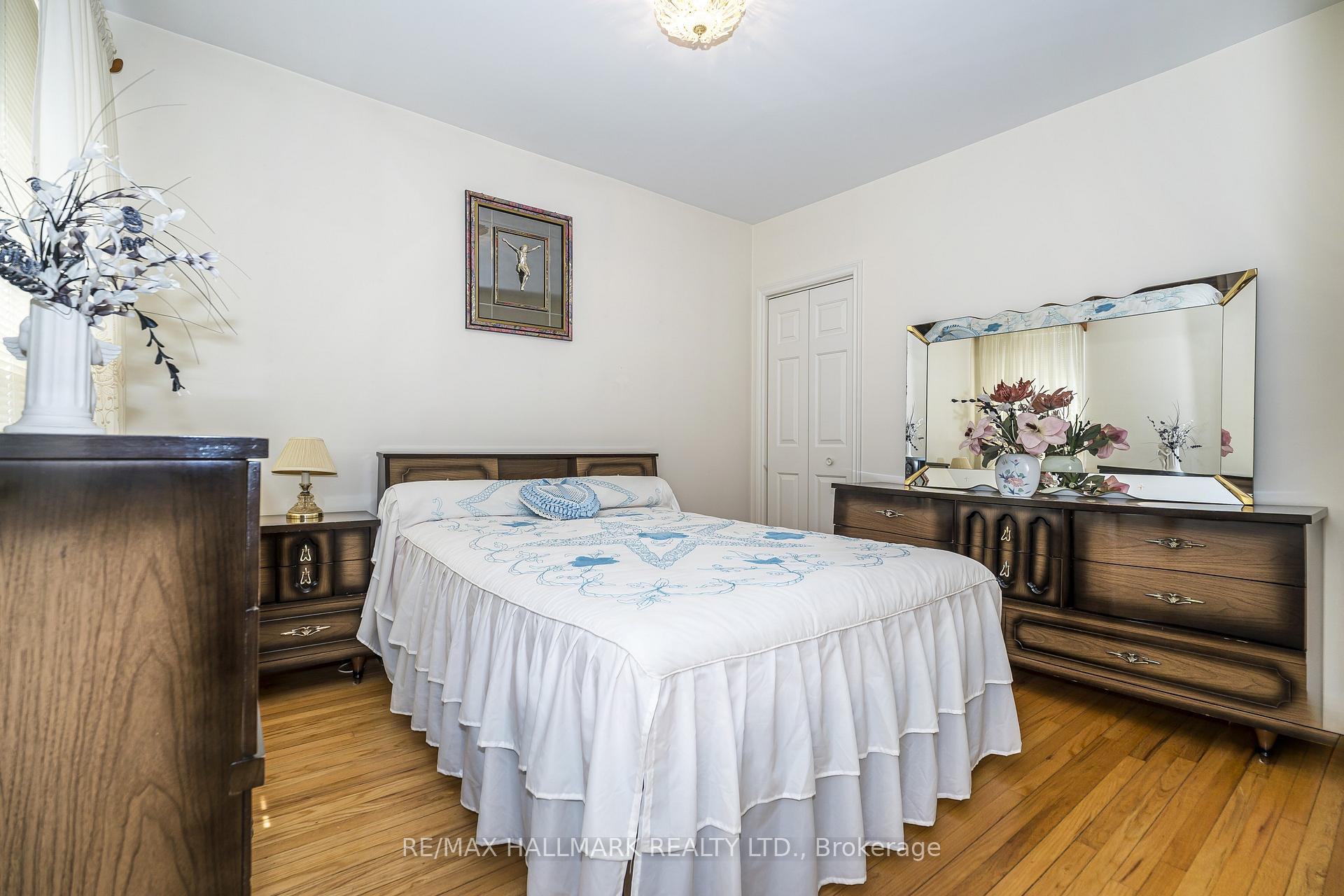 Photo 17 of 47 Montrose Avenue, Toronto, Trinity-Bellwoods — HOMEH