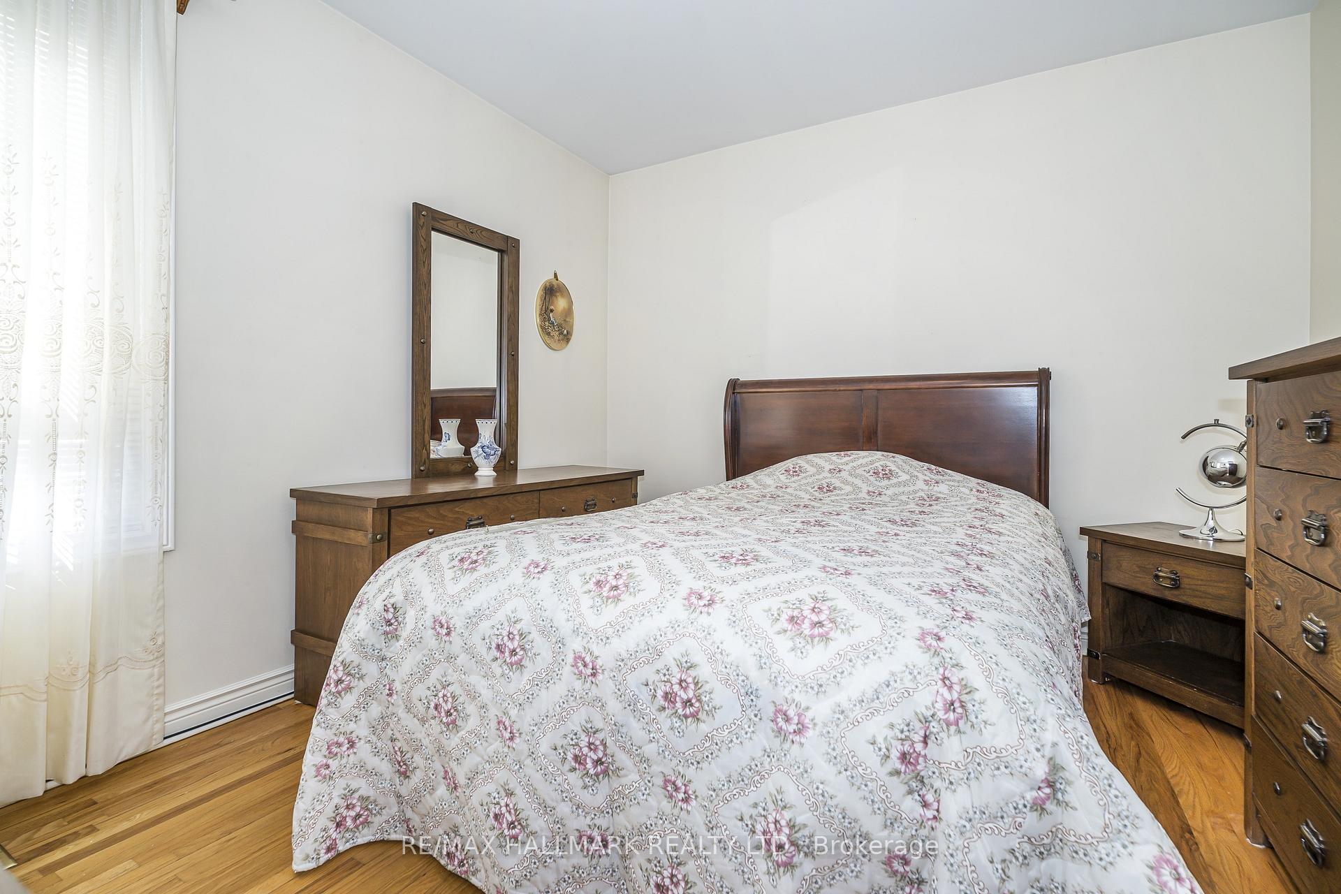 Photo 19 of 47 Montrose Avenue, Toronto, Trinity-Bellwoods — HOMEH