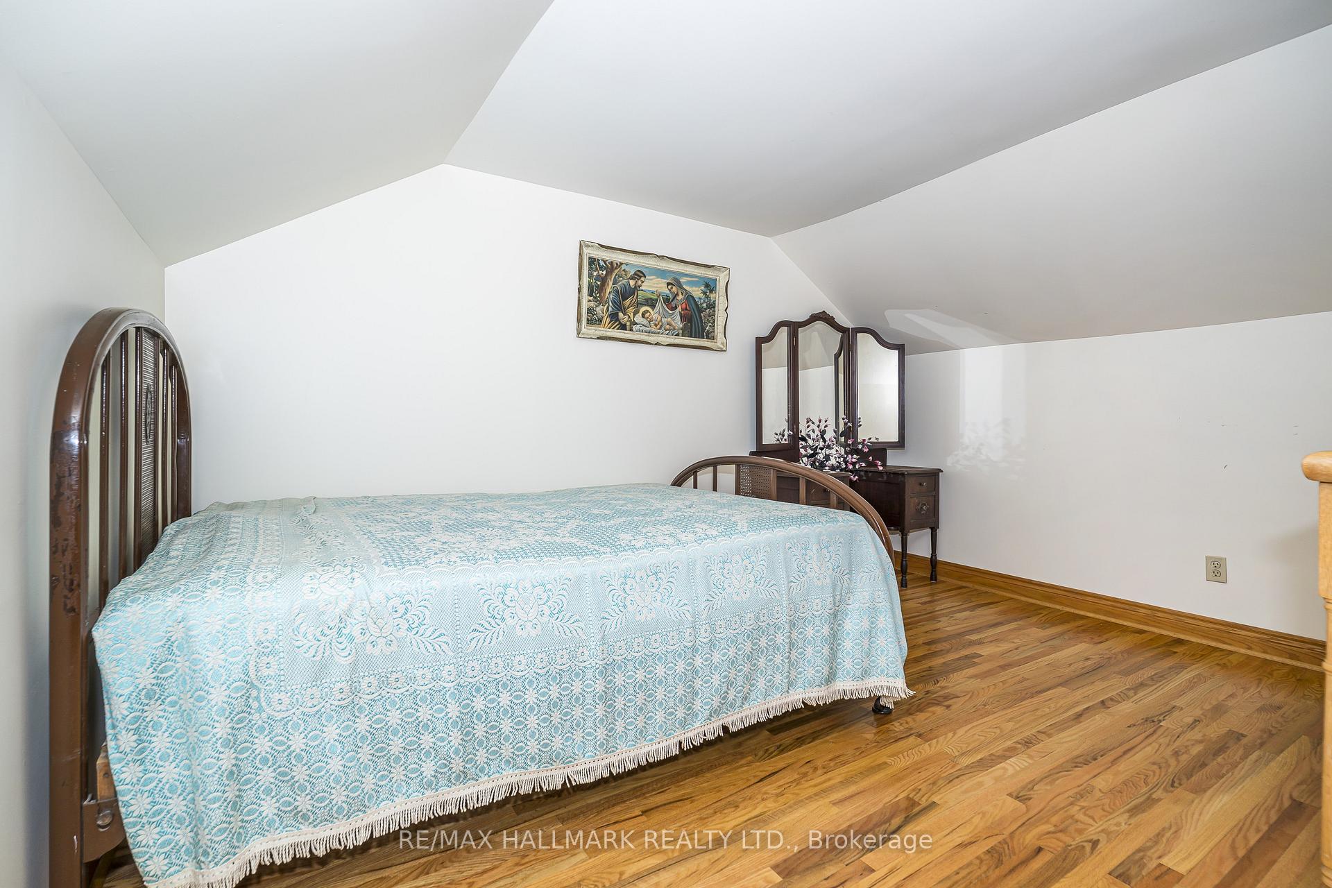 Photo 25 of 47 Montrose Avenue, Toronto, Trinity-Bellwoods — HOMEH