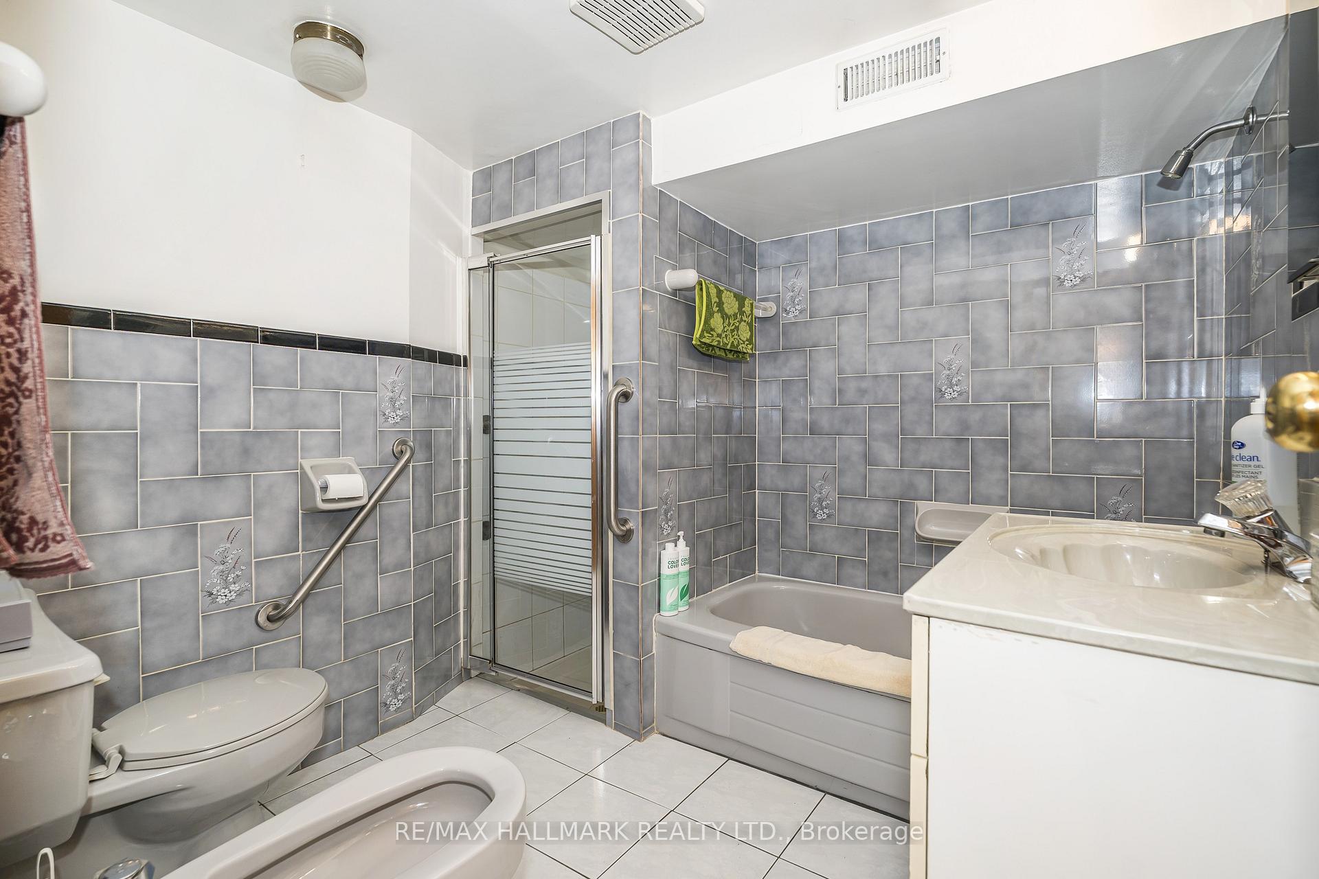 Photo 31 of 47 Montrose Avenue, Toronto, Trinity-Bellwoods — HOMEH
