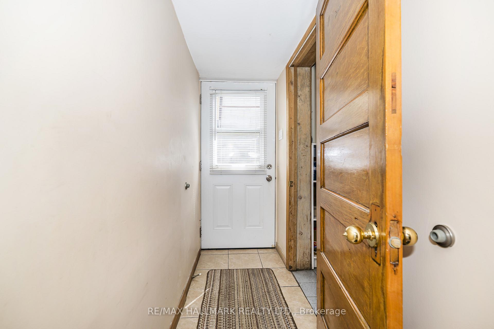 Photo 33 of 47 Montrose Avenue, Toronto, Trinity-Bellwoods — HOMEH