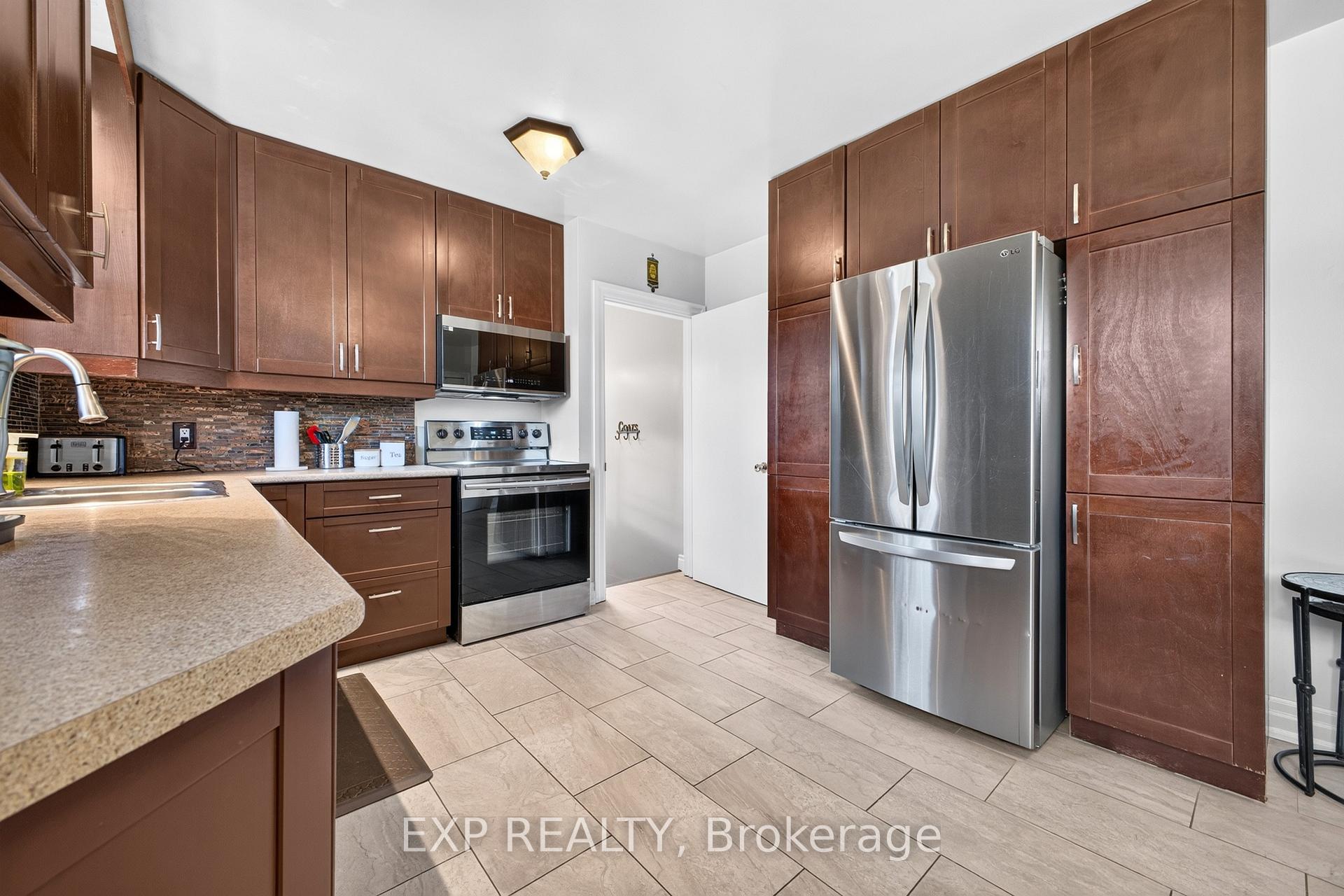 Photo 16 of 8 Dunraven Avenue, St. Catharines, Carlton/Bunting — HOMEH
