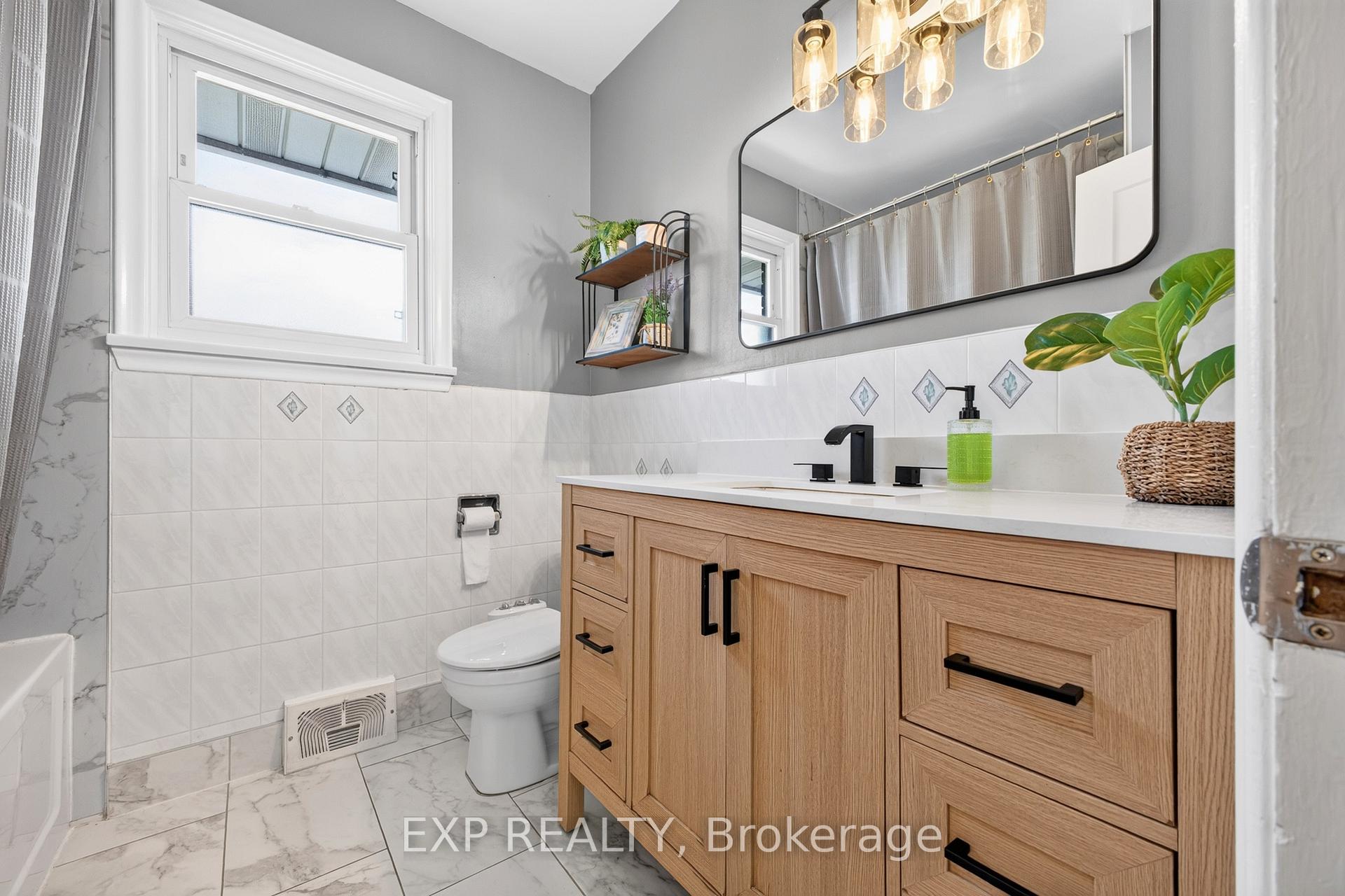 Photo 25 of 8 Dunraven Avenue, St. Catharines, Carlton/Bunting — HOMEH