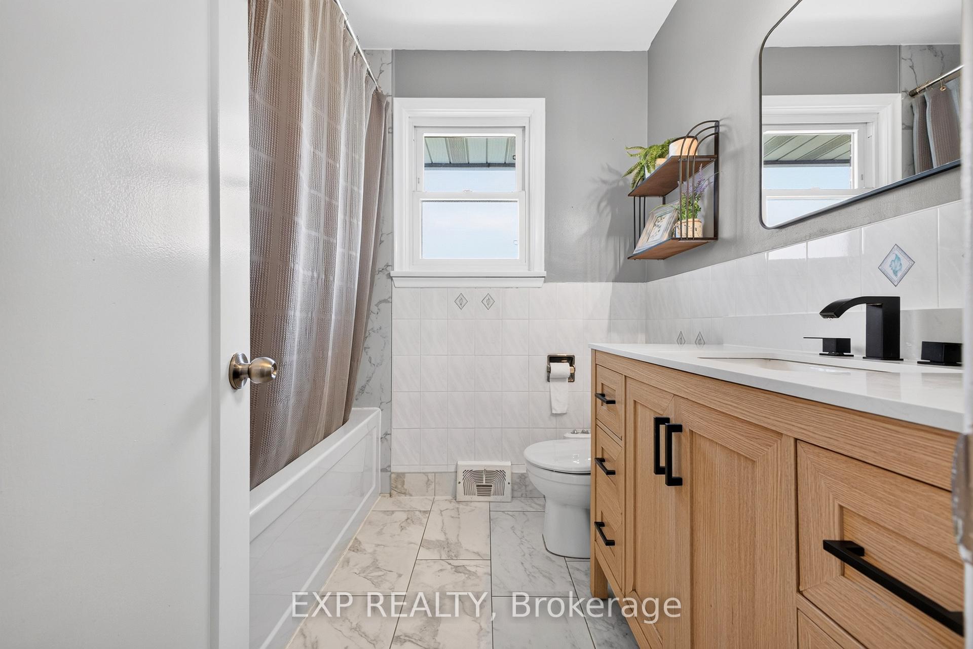 Photo 26 of 8 Dunraven Avenue, St. Catharines, Carlton/Bunting — HOMEH