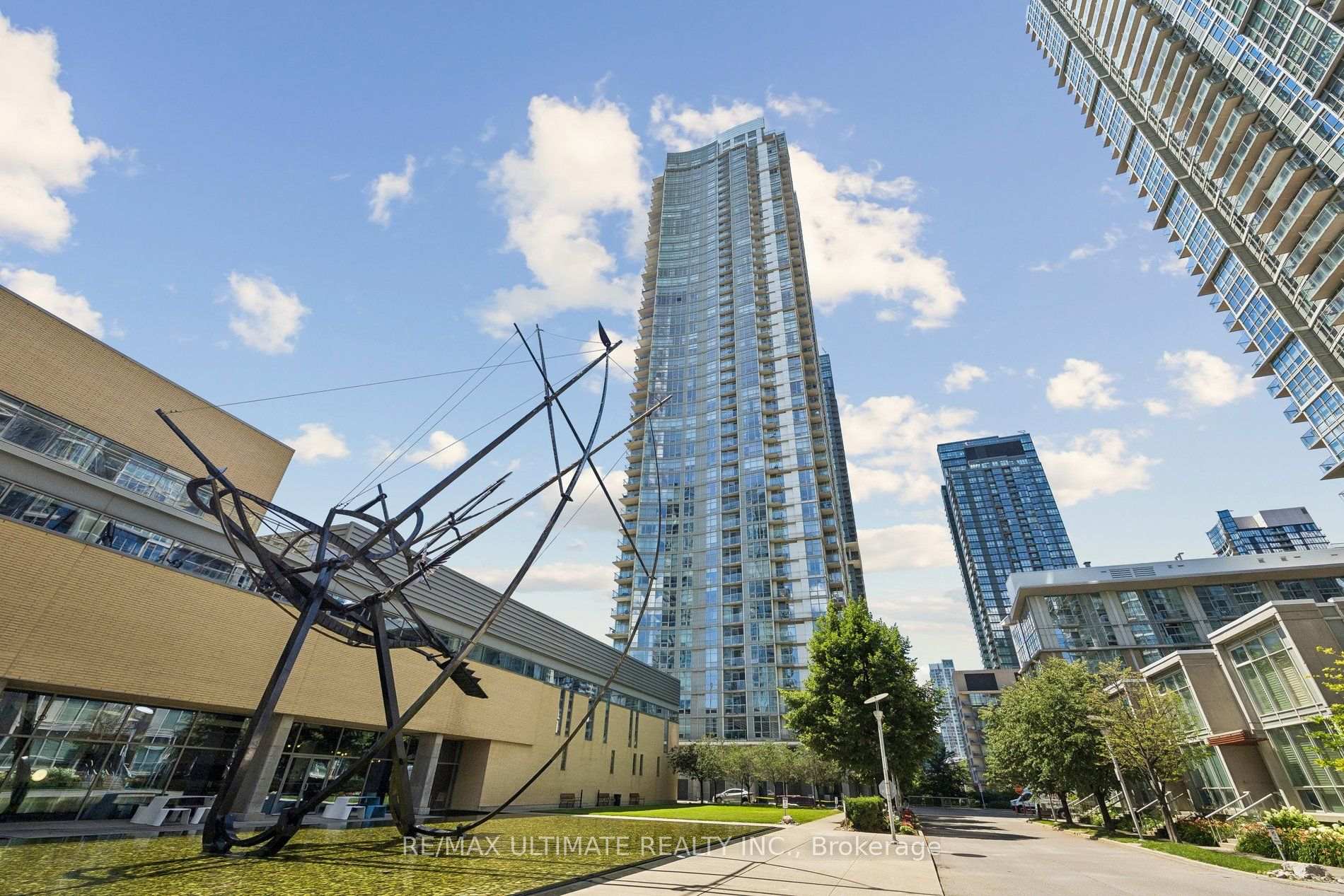 Photo 1 of Unit 1812, 35 Mariner Terrace, Toronto, Waterfront Communities — HOMEH