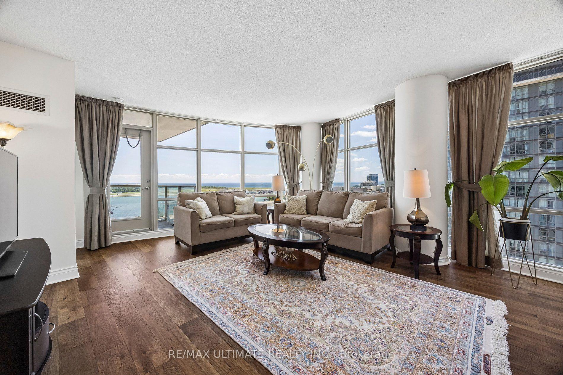 Photo 8 of Unit 1812, 35 Mariner Terrace, Toronto, Waterfront Communities — HOMEH