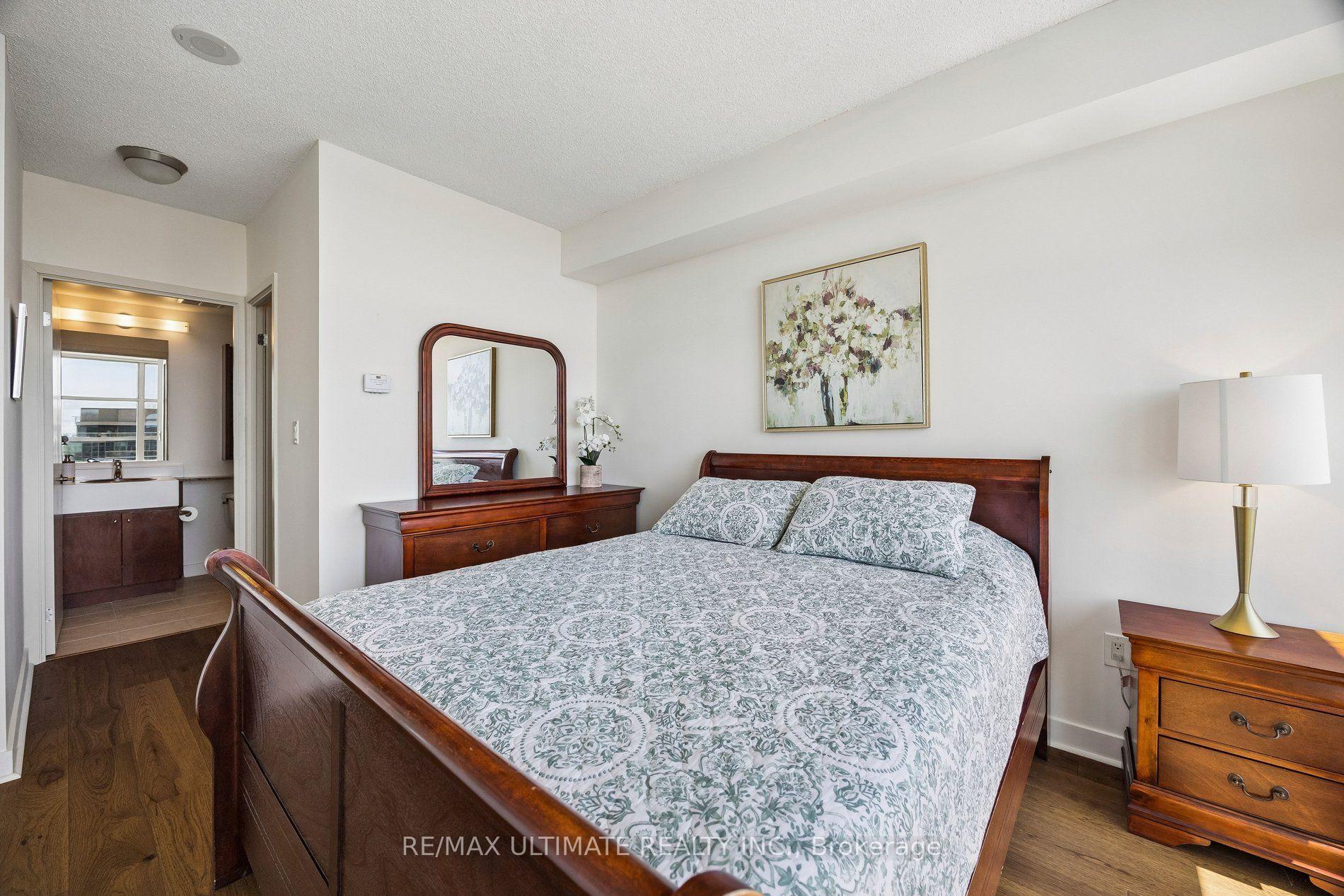 Photo 12 of Unit 1812, 35 Mariner Terrace, Toronto, Waterfront Communities — HOMEH