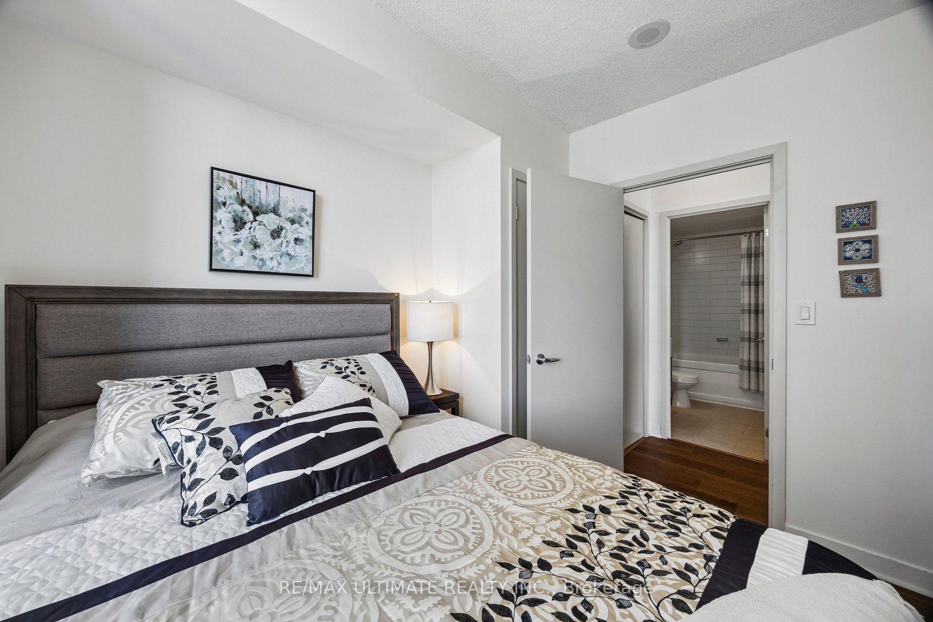 Photo 15 of Unit 1812, 35 Mariner Terrace, Toronto, Waterfront Communities — HOMEH