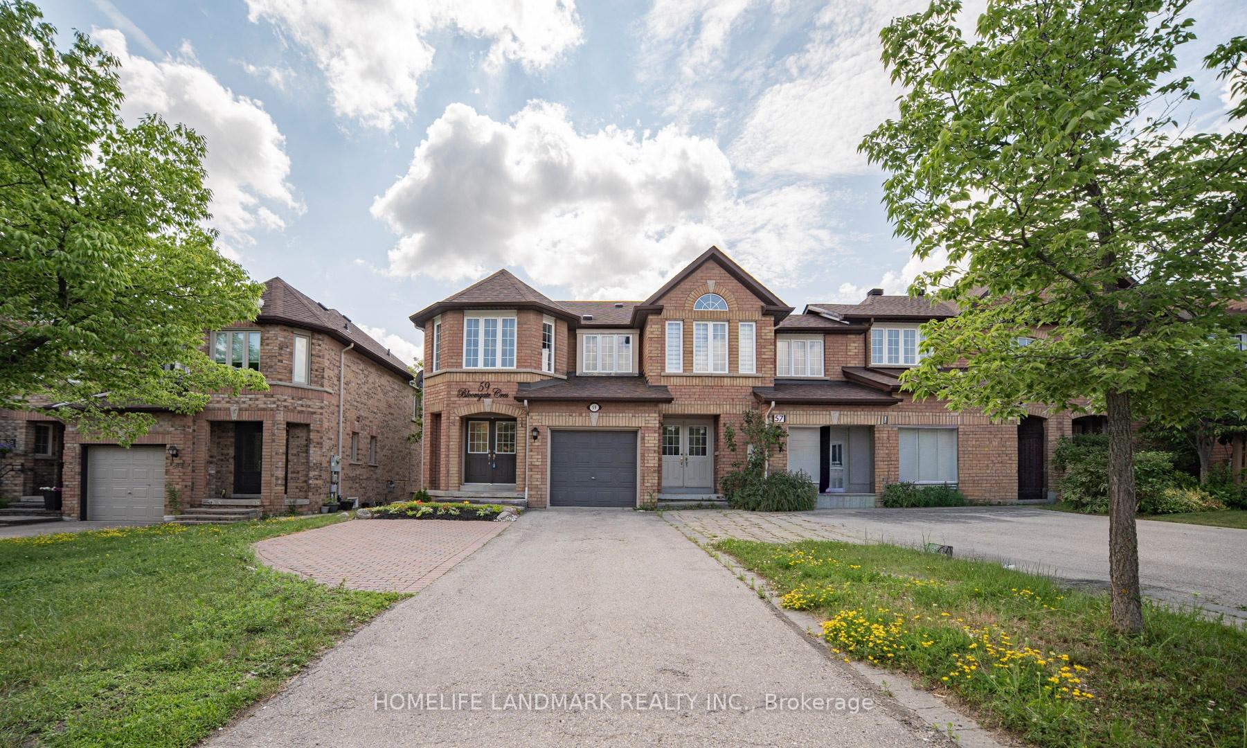 Photo 2 of 59 Bloomgate Crescent, Richmond Hill, Oak Ridges — HOMEH